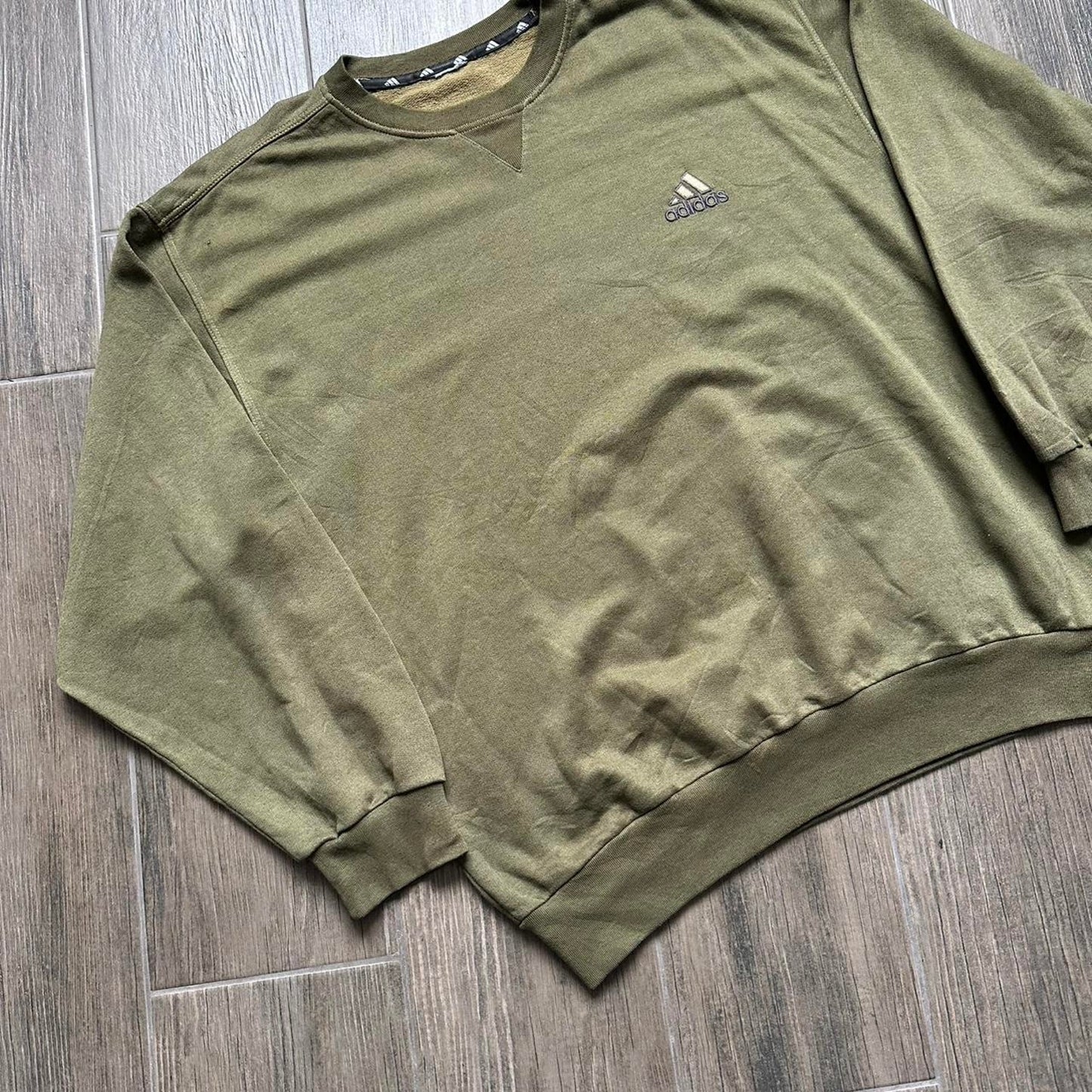Adidas khaki L y2k baggy vintage sweatshirt