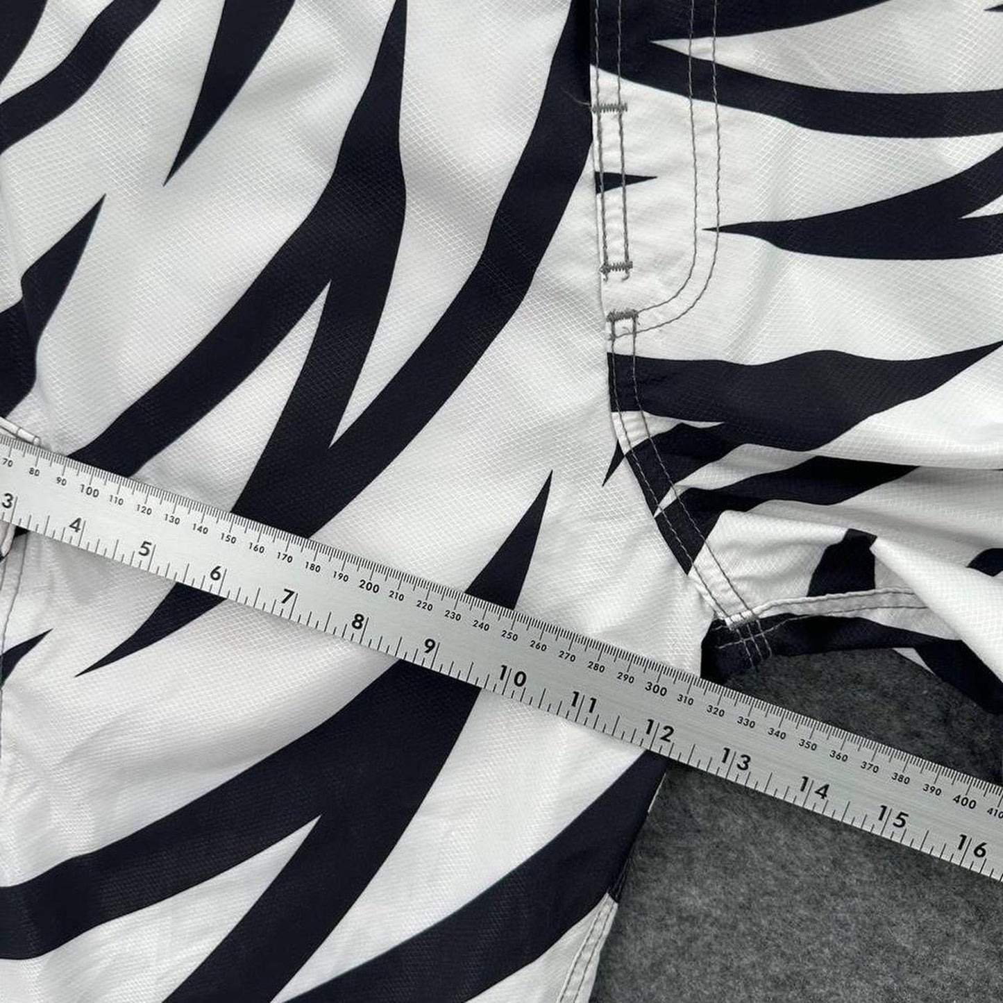 Y2k oneill board shorts black