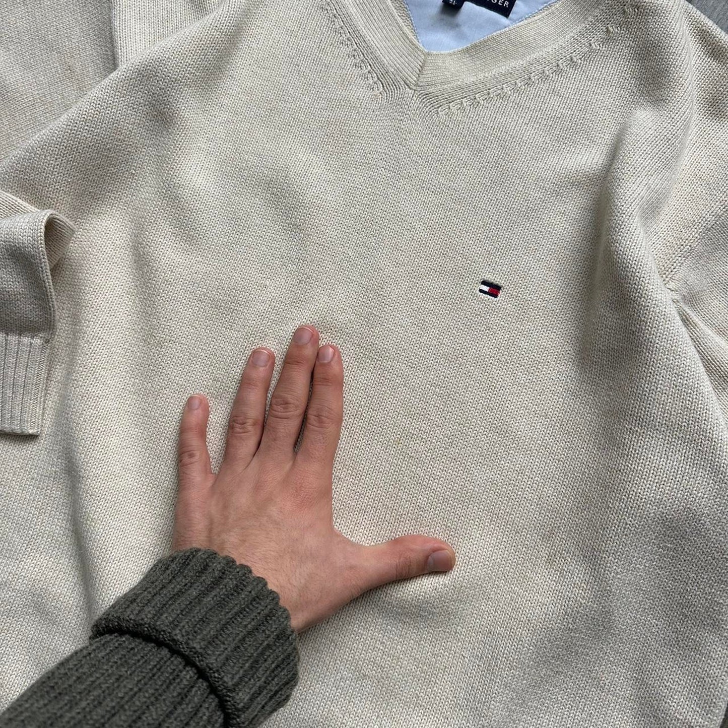 Tommy Hilfiger baggy streetwear vintage sweater