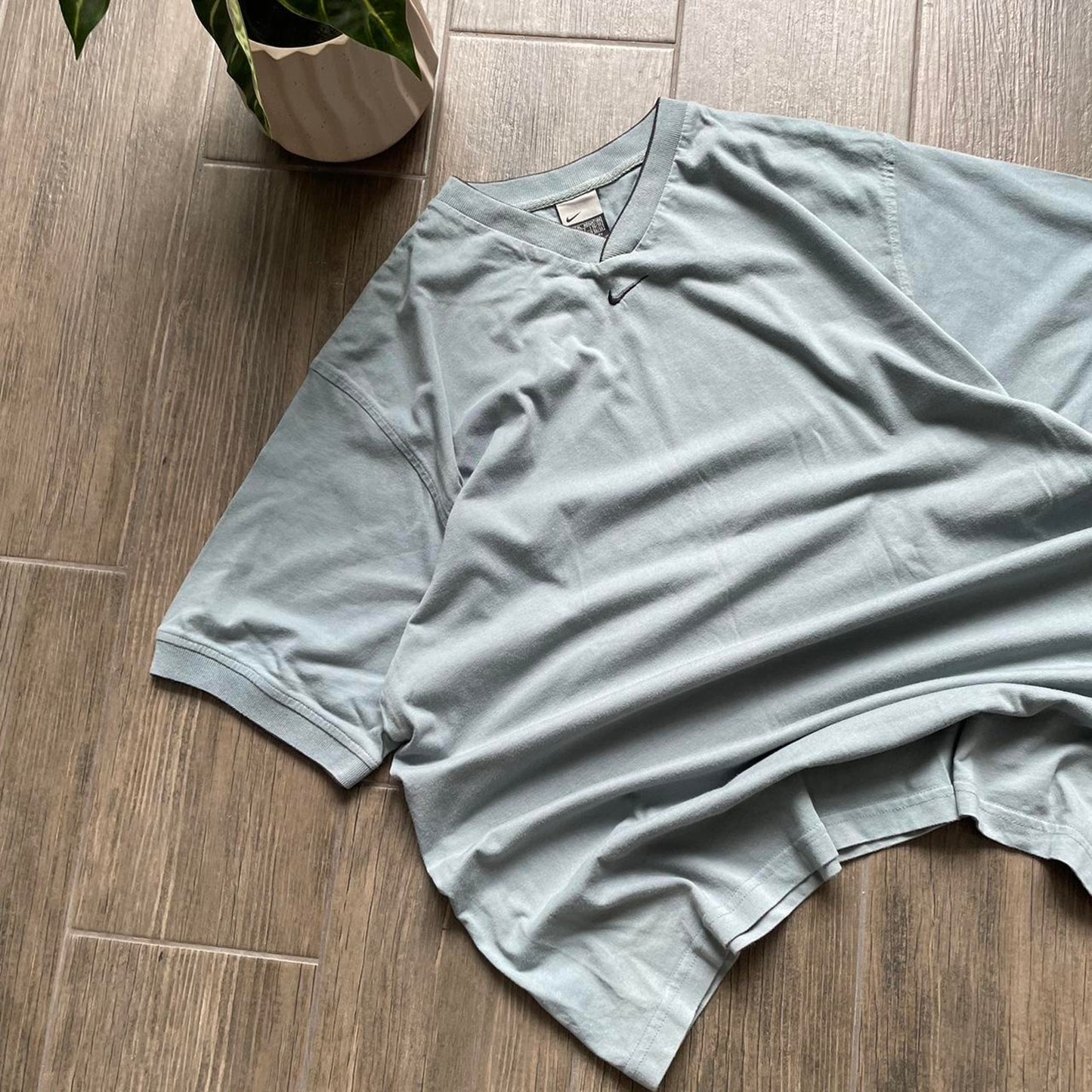 Nike swoosh vintage 90s baggy tee