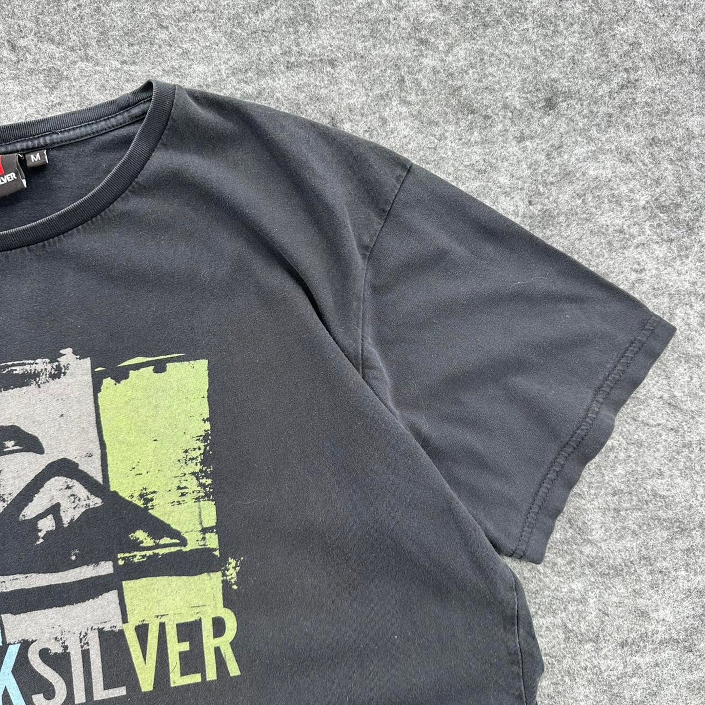 Y2k quiksilver surf t shirt with