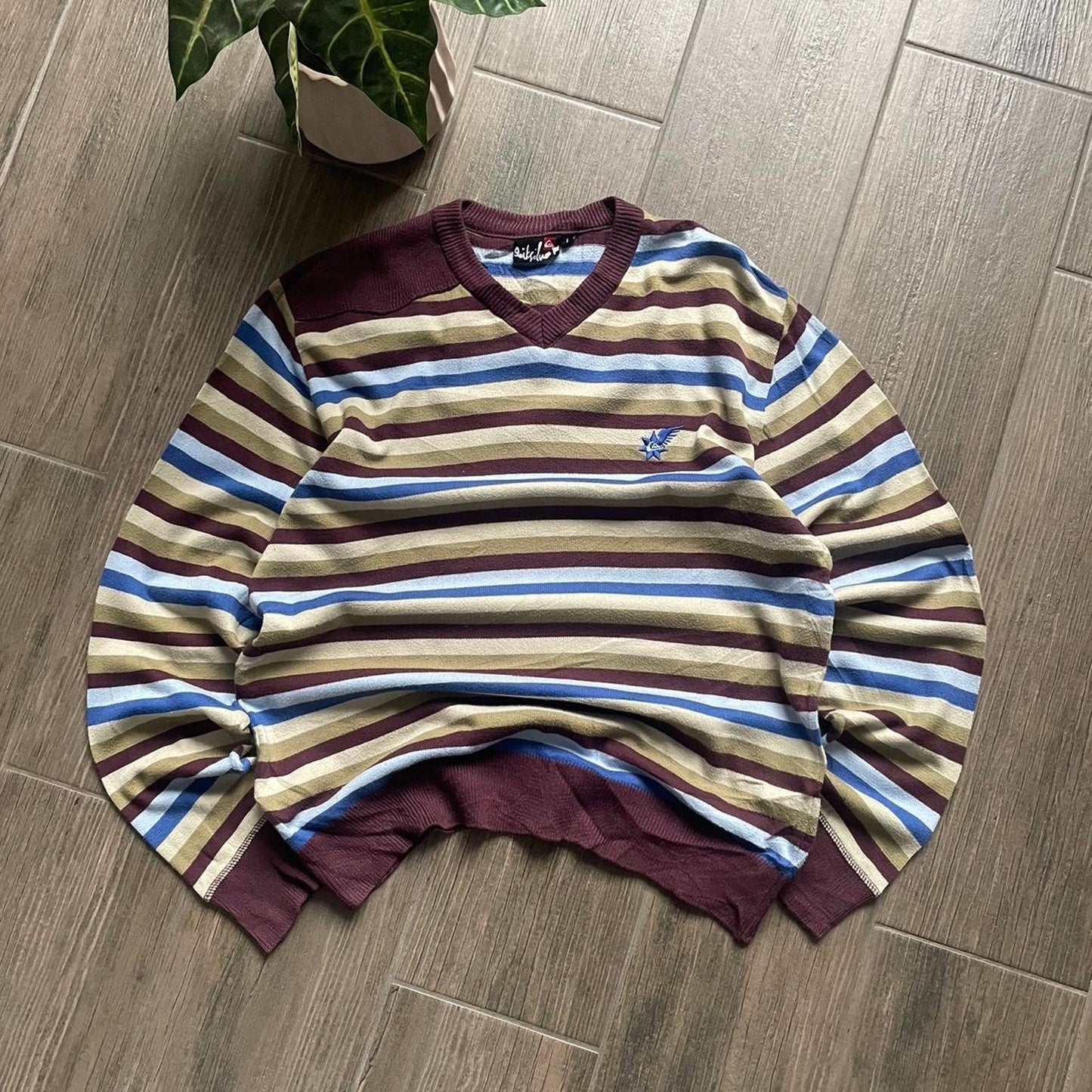 Quiksilver v neck y2k surf baggy L jumper