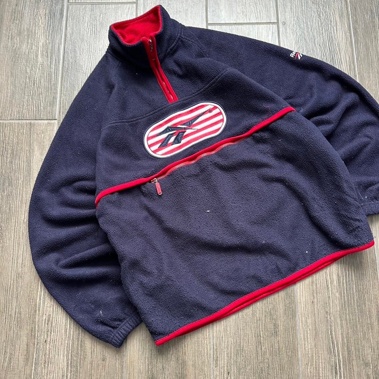 Reebok fleece boxy fit y2k M-L jumper