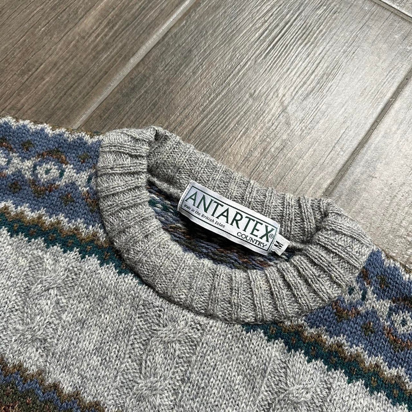 Y2k vintage wool made in UK grandpacore L sweater