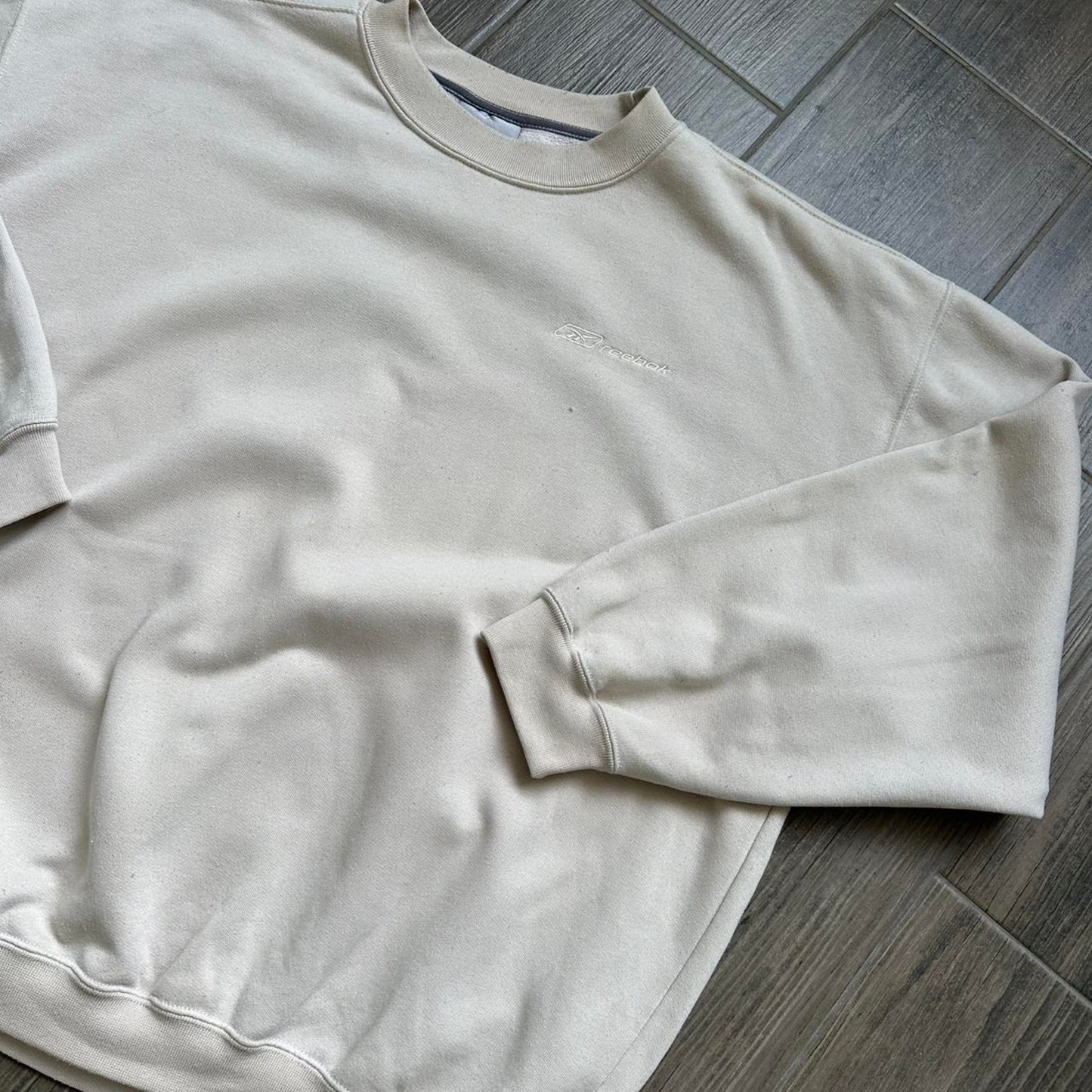 Reebok cream crewneck sweatshirt