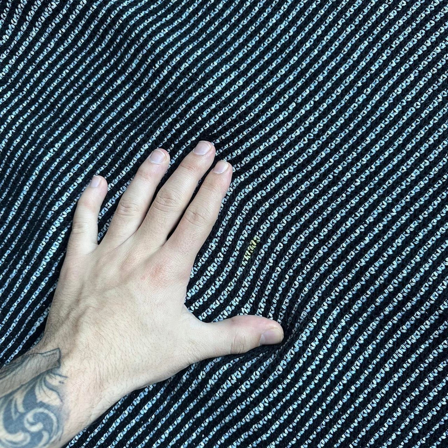 Y2k Japanese style black L sweater