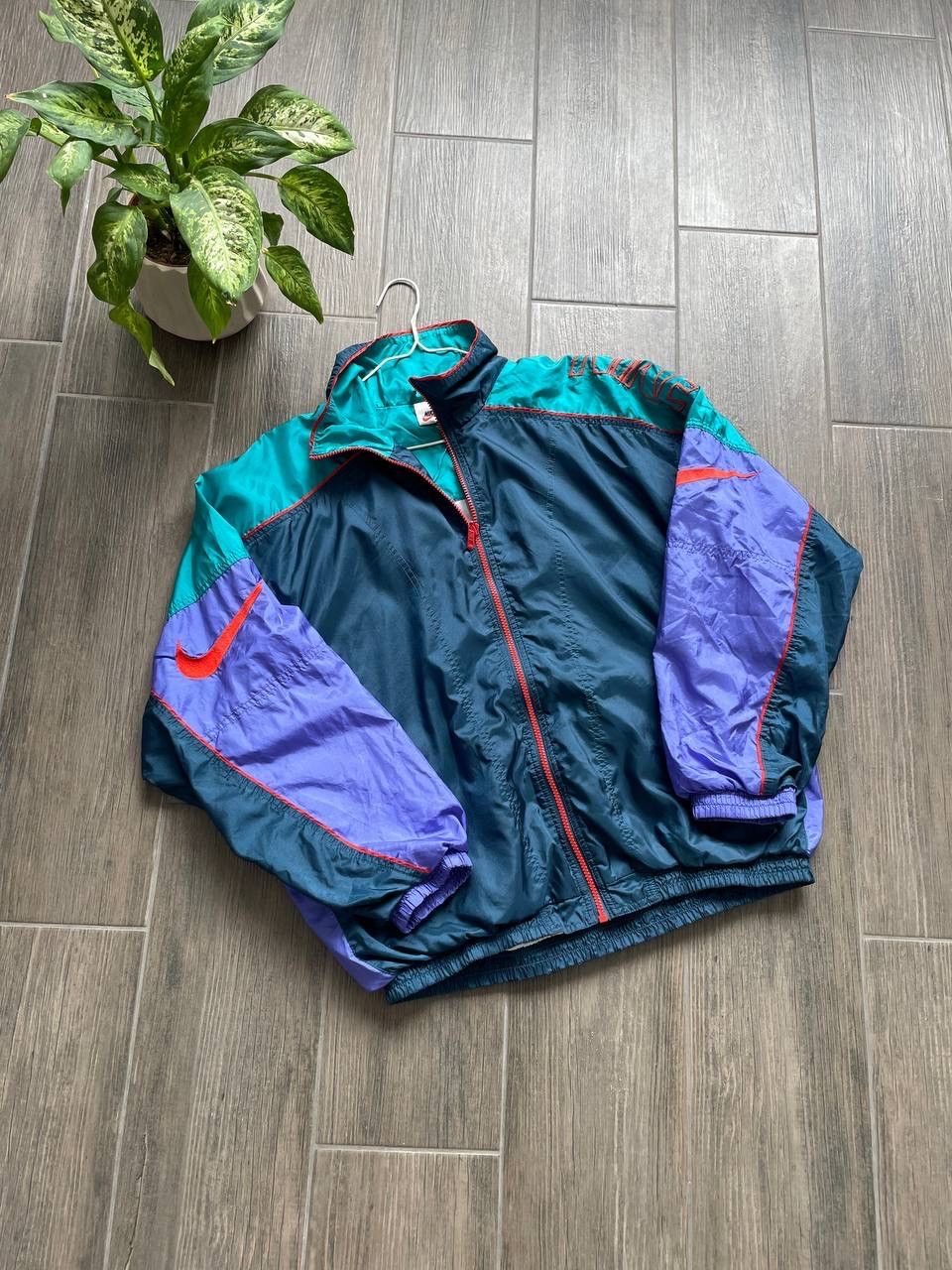 Nike archive Nylon vintage jacket