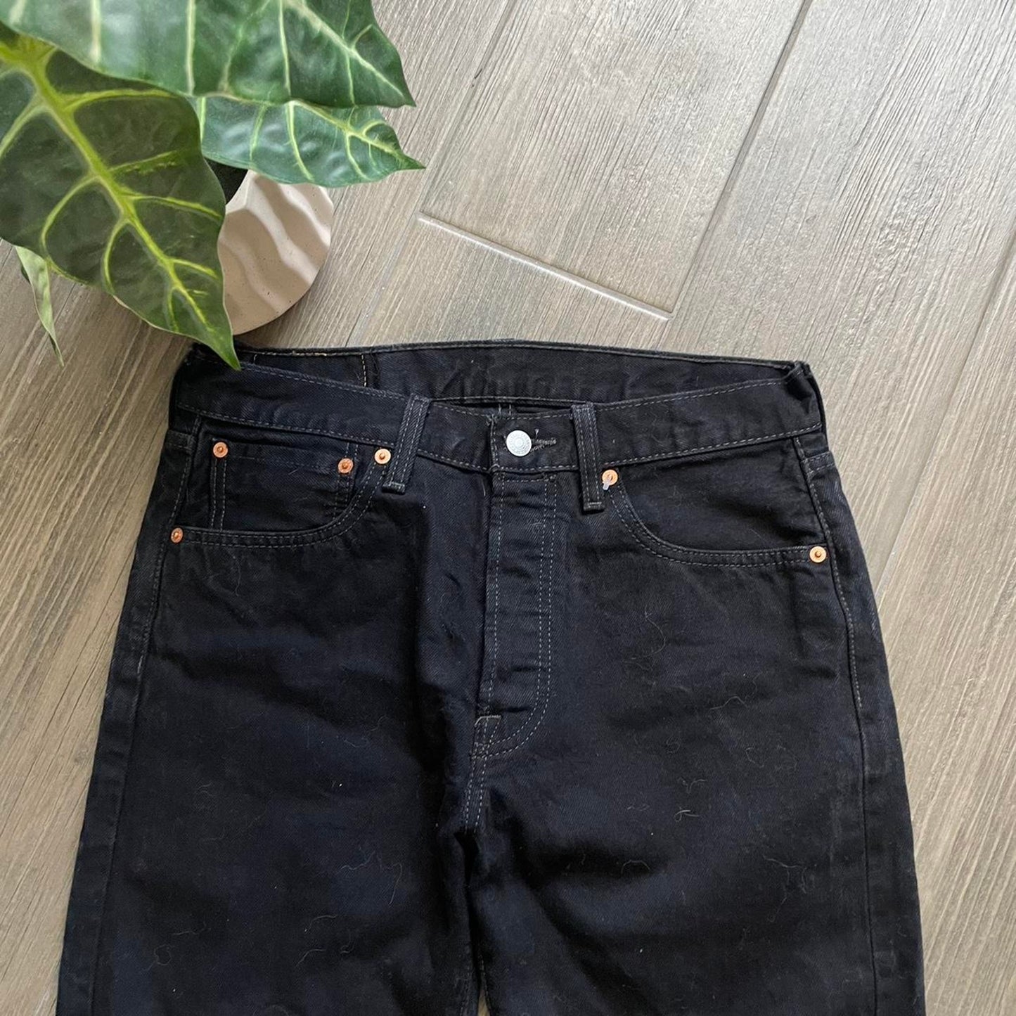 Levis black denim jeans