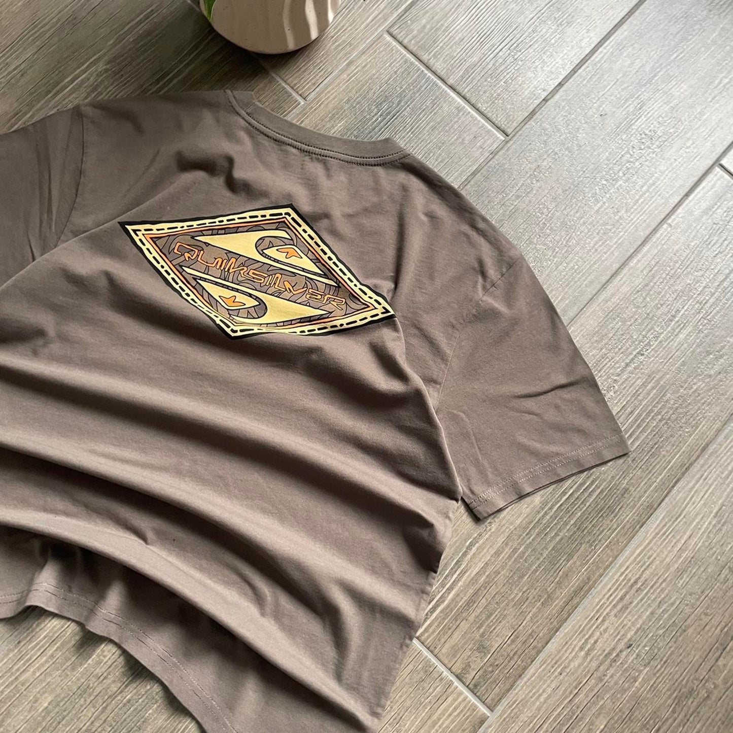 Quiksilver brown big logo surf cotton t-shirt M