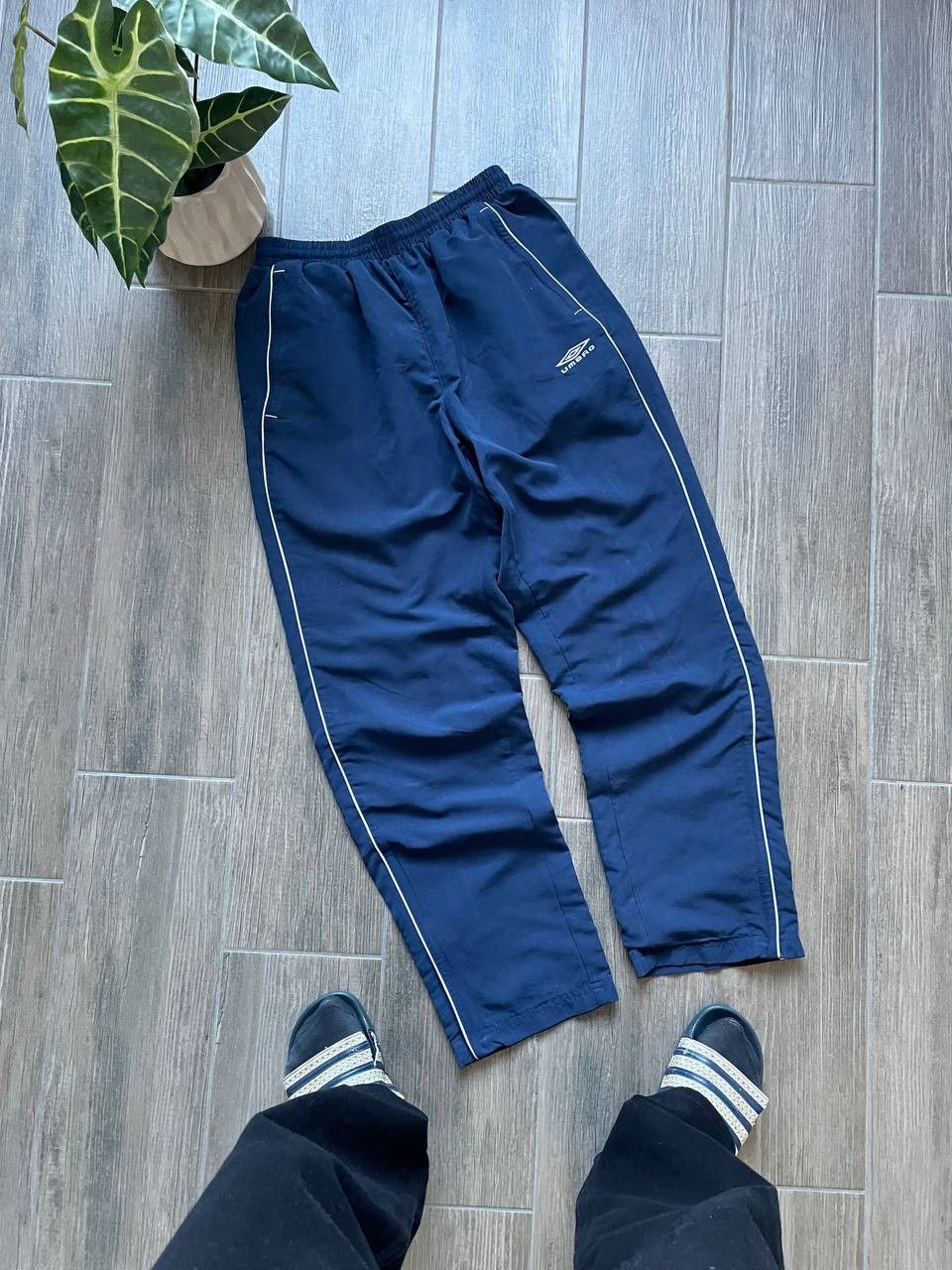 Umbro navy drill baggy nylon sweatpants