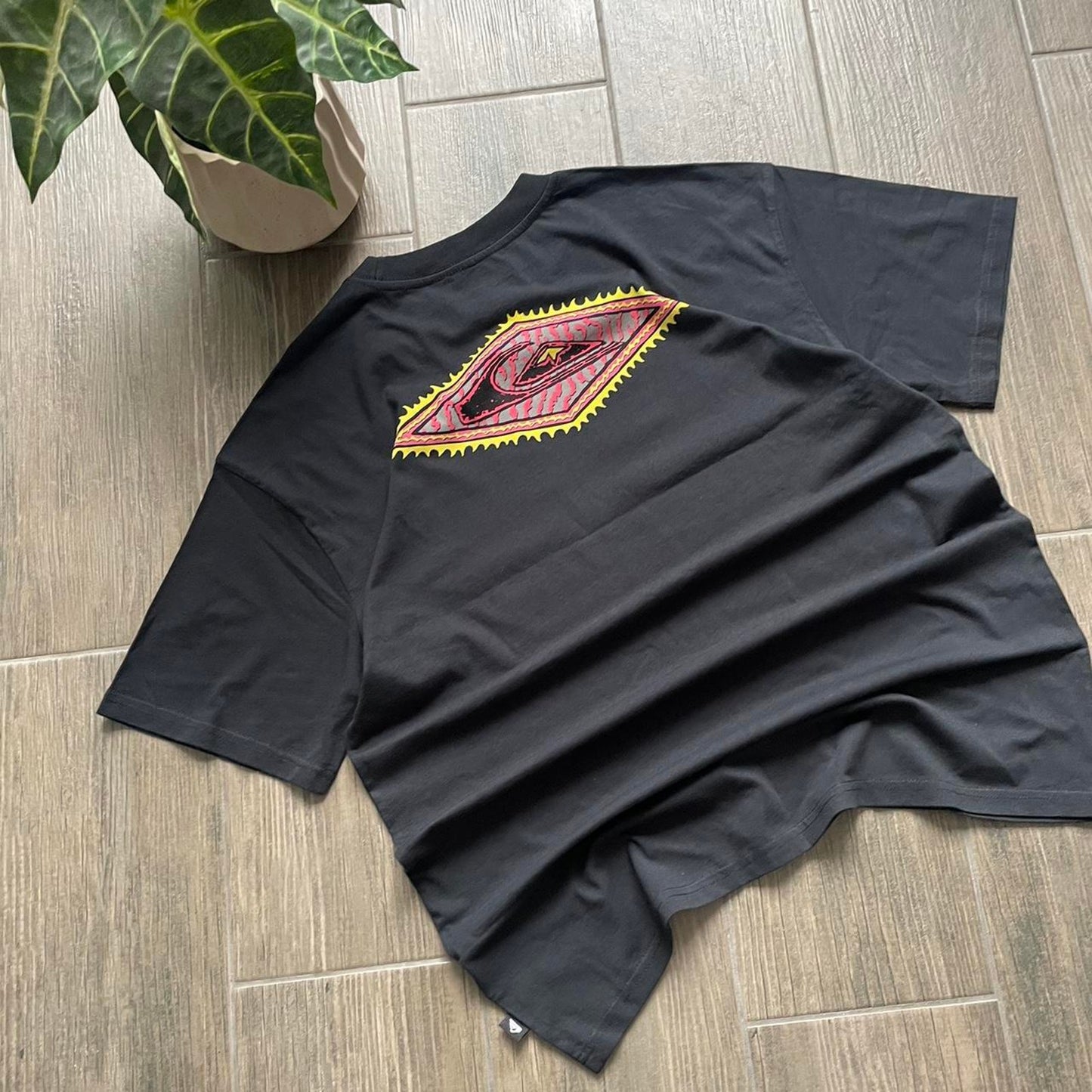 Quiksilver black big logo surf cotton t-shirt M