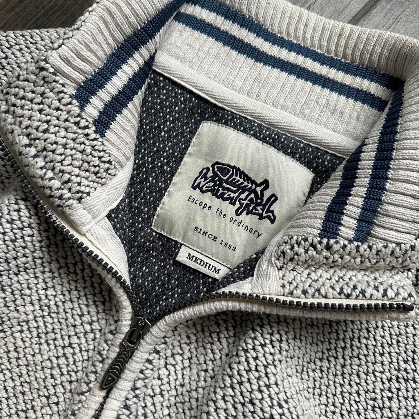 Weird Fish Y2K baggy surf jumper M