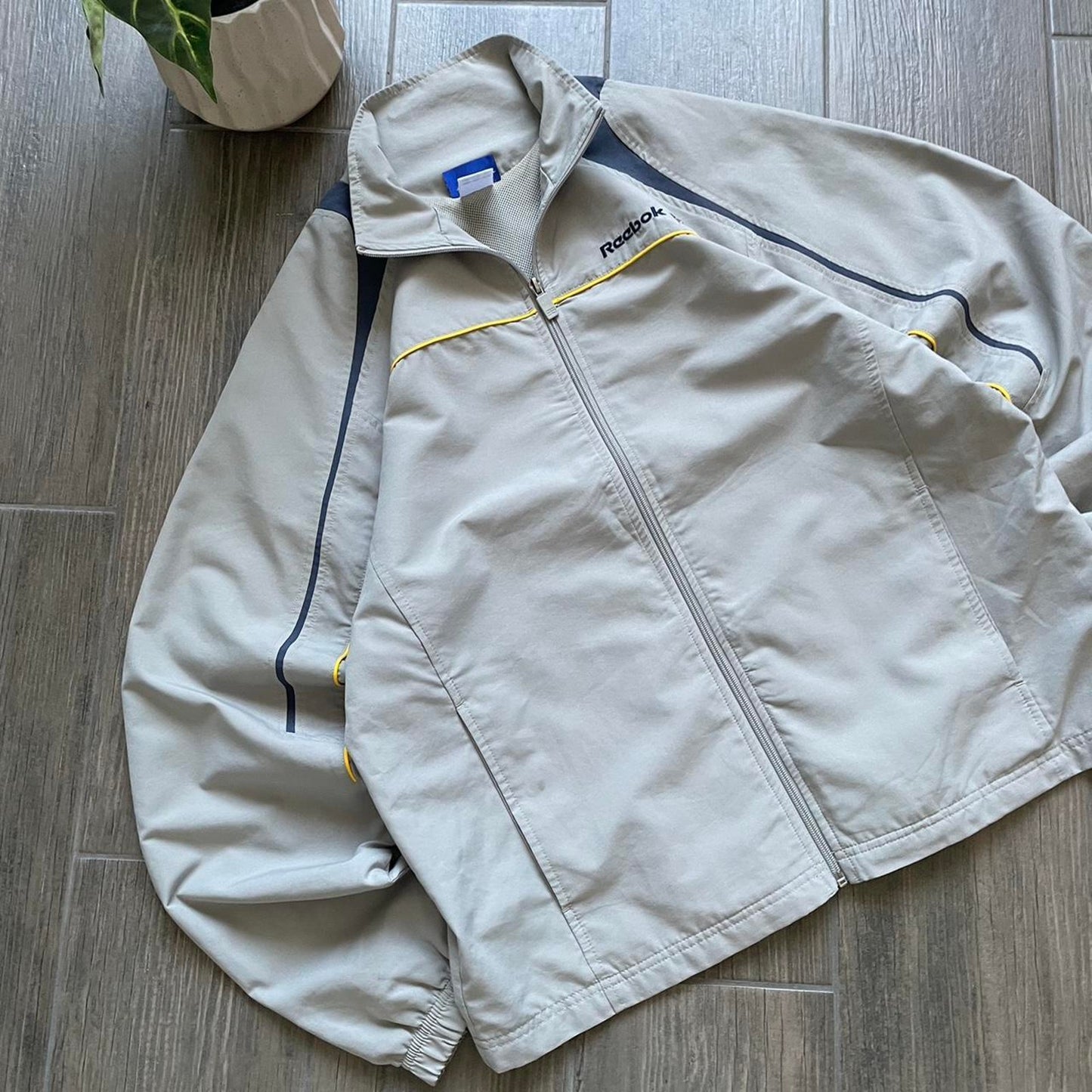 Reebok y2k baggy nylon jacket