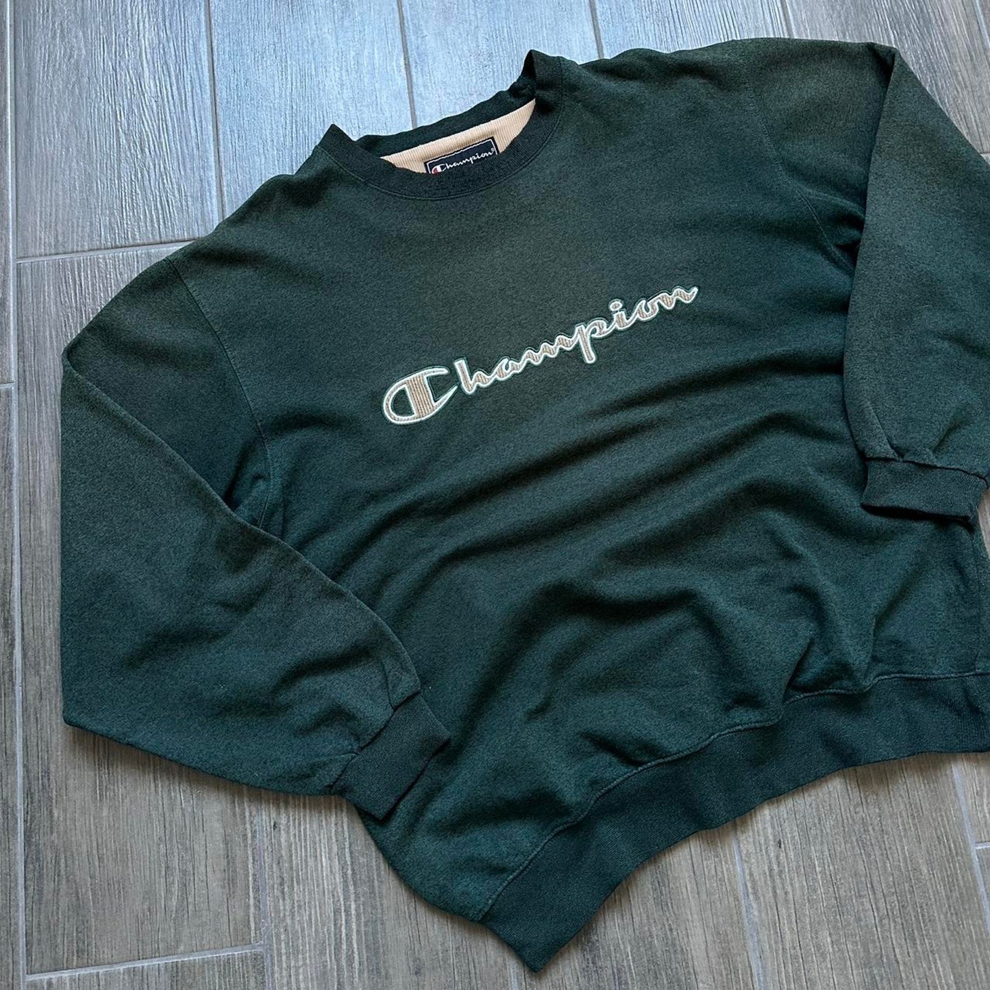 Champion green vintage L sweatshirt