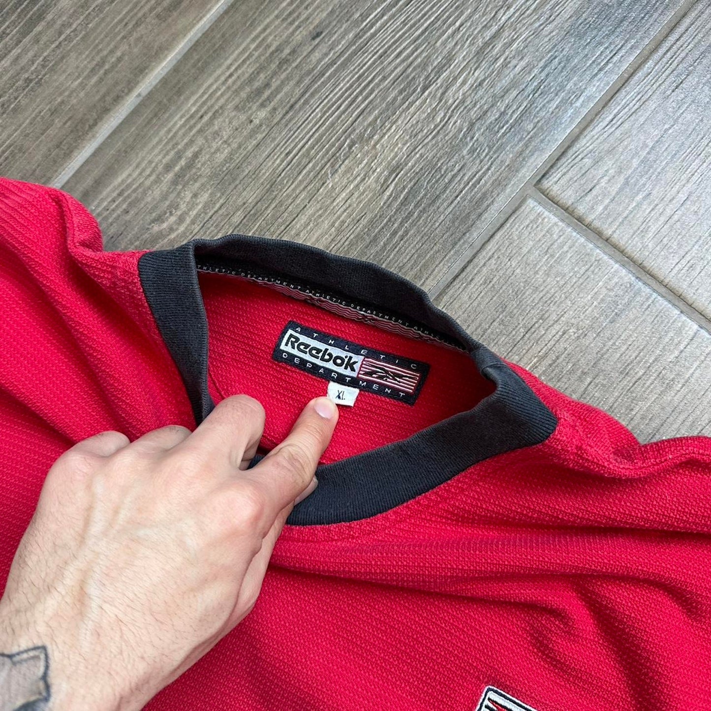 Reebok red vintage 90s tee
