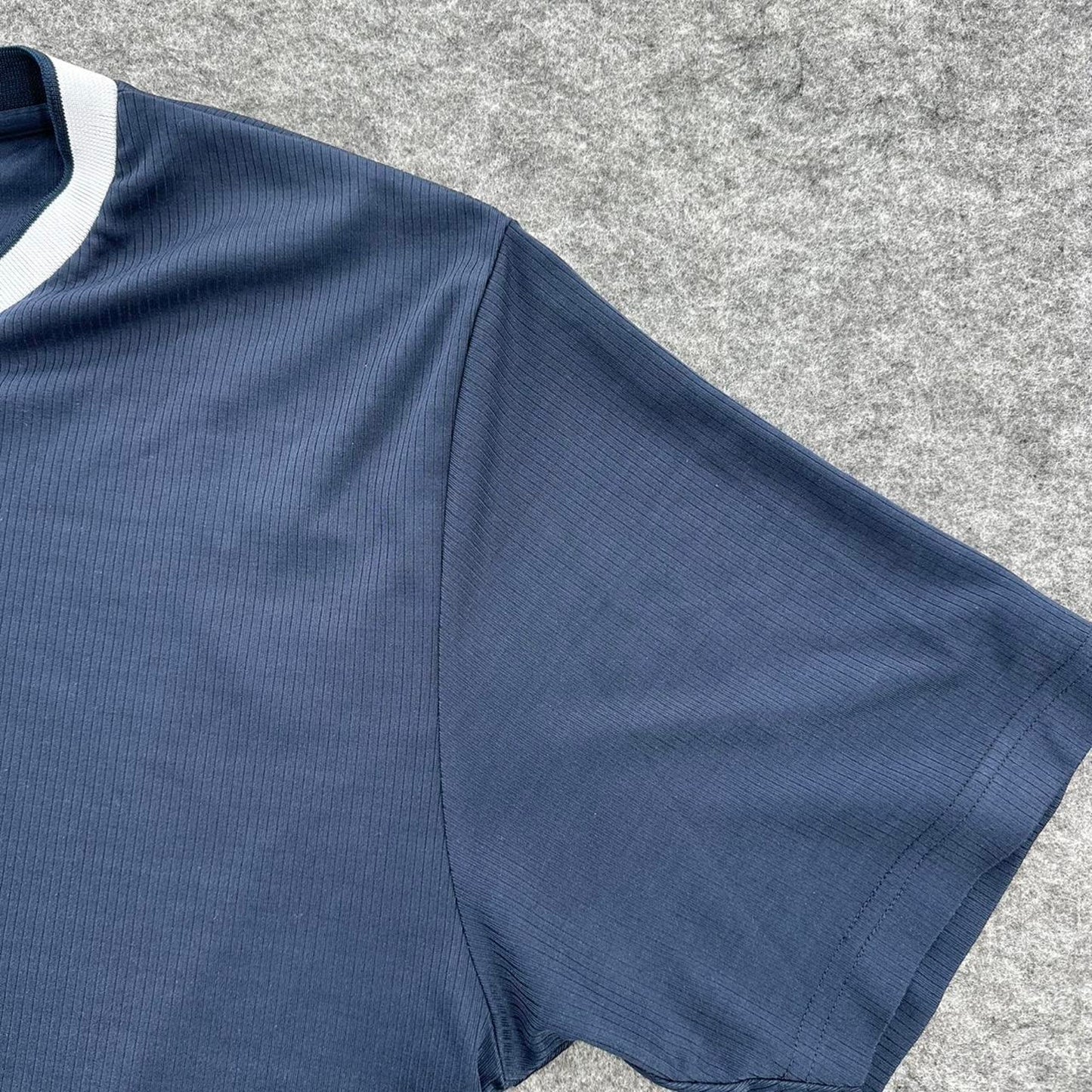Umbro navy blue soccer jersey