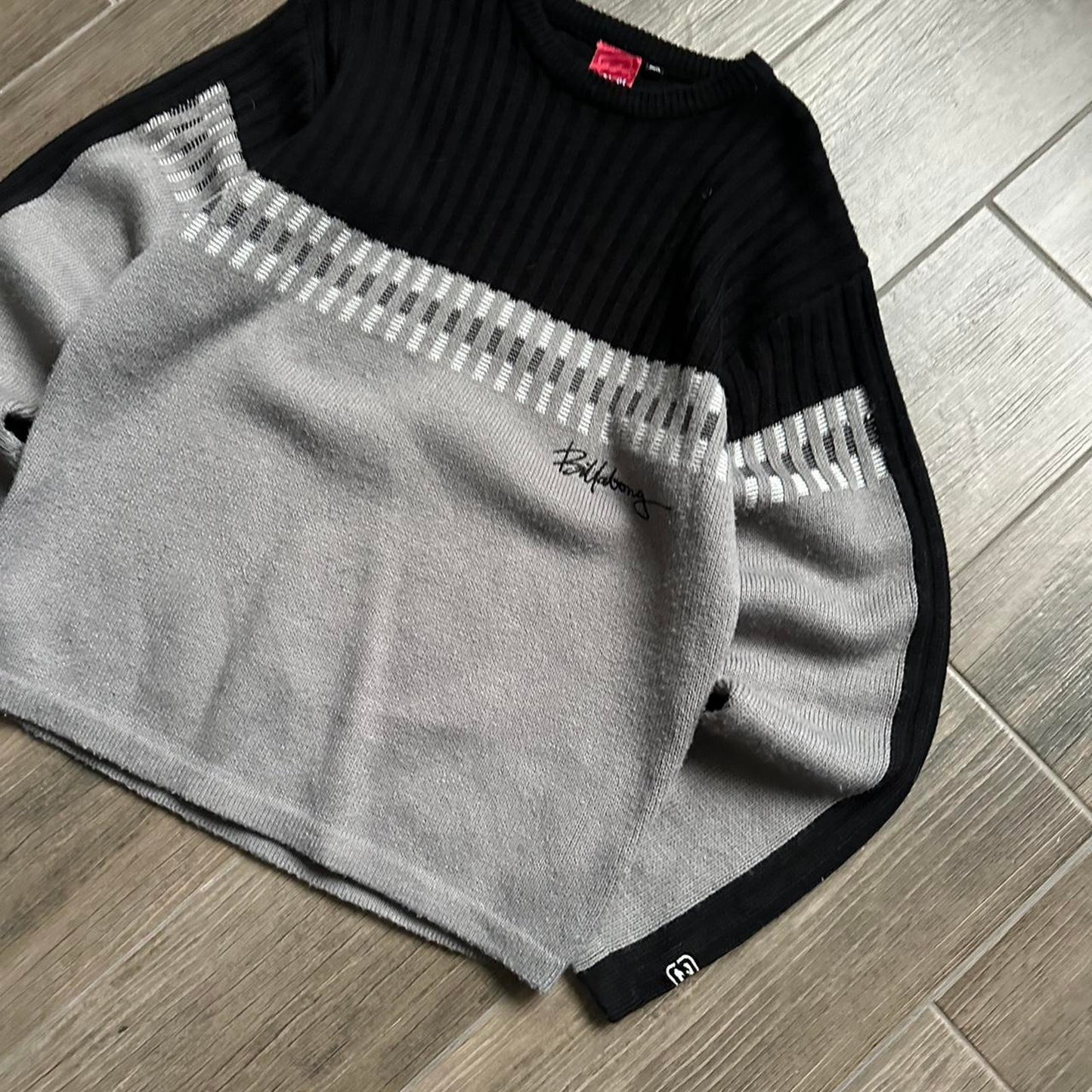 Billabong grey surf baggy S-M sweater
