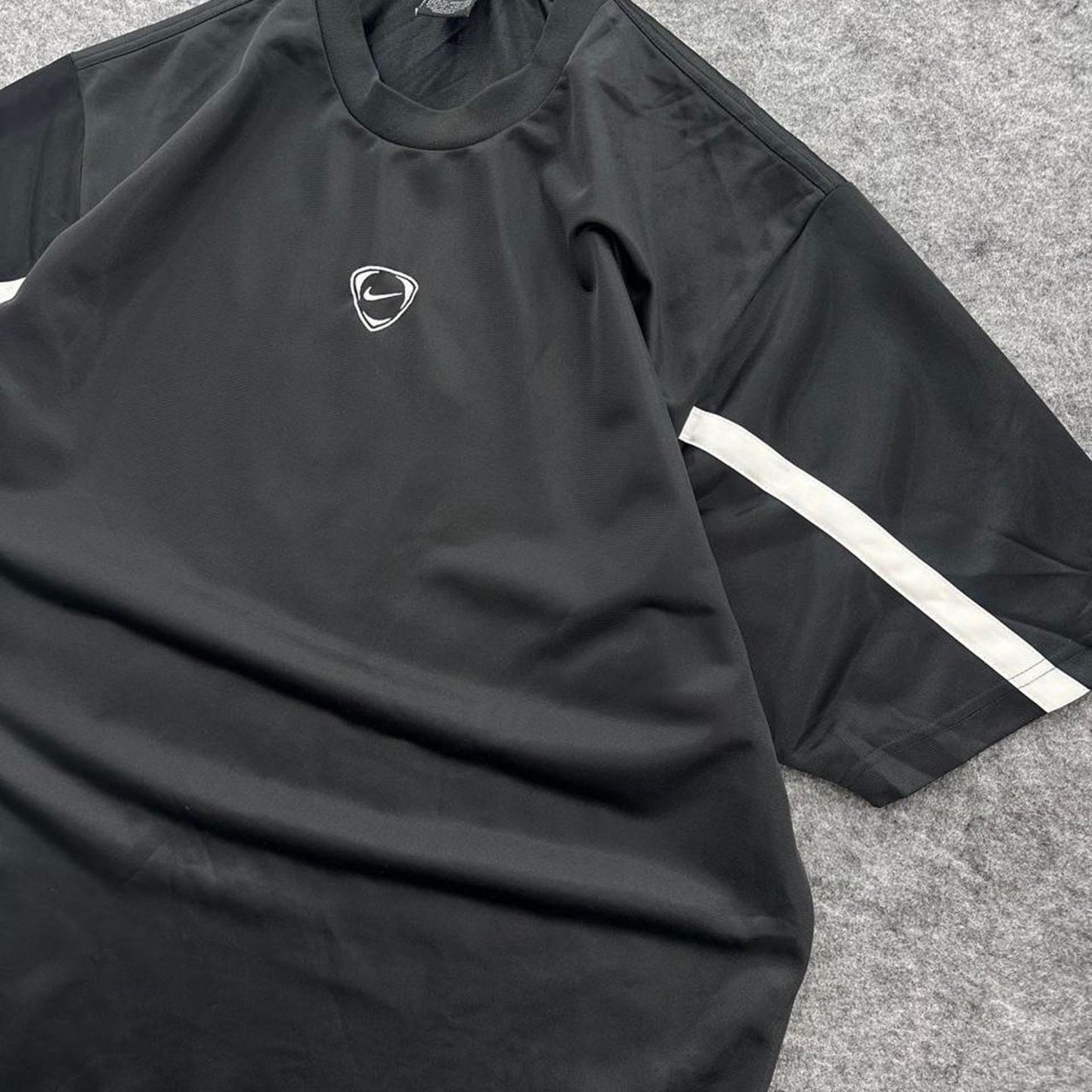 Nike black white dri fit