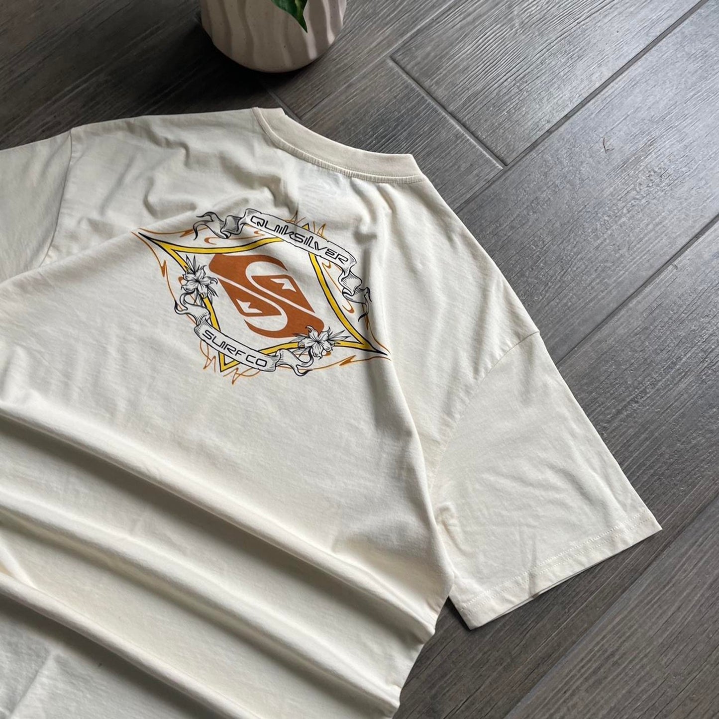 Quiksilver beige big logo surf cotton t-shirt M