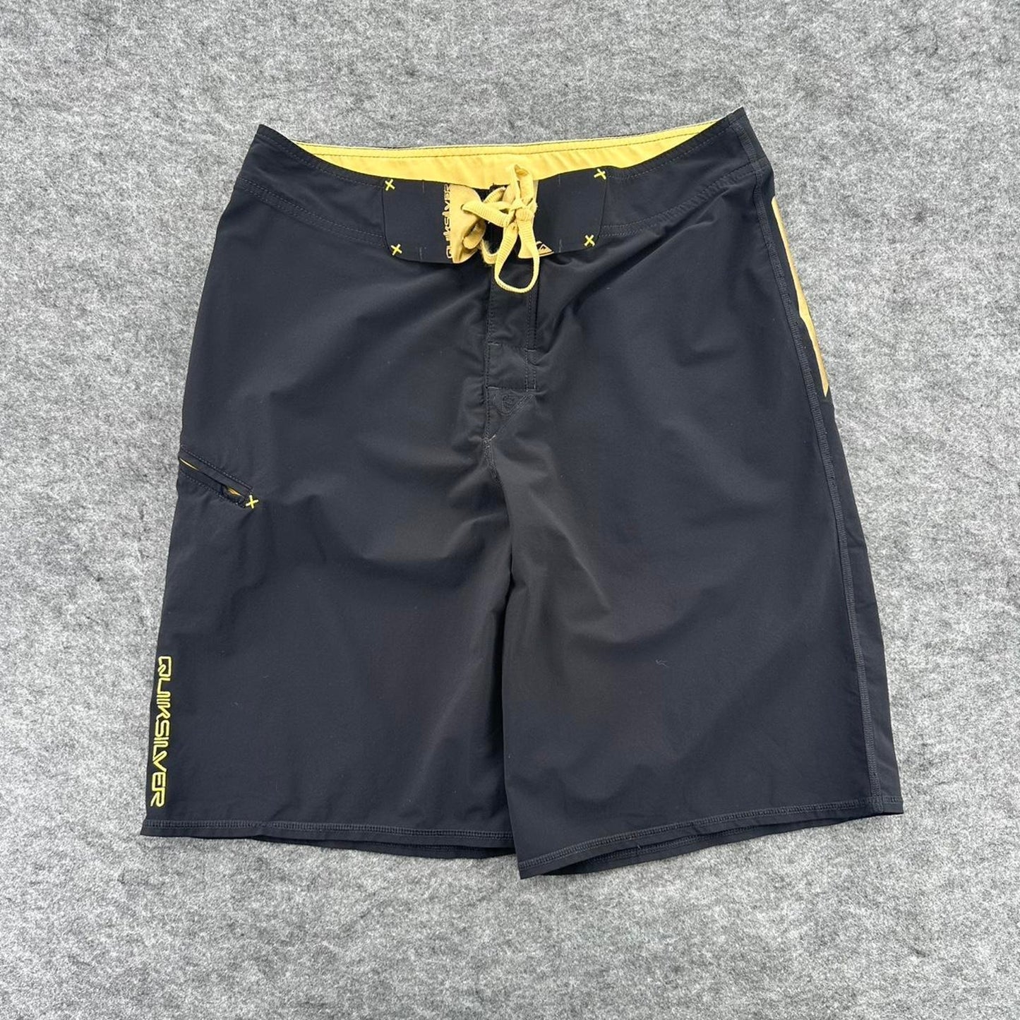 Quiksilver black board shorts with