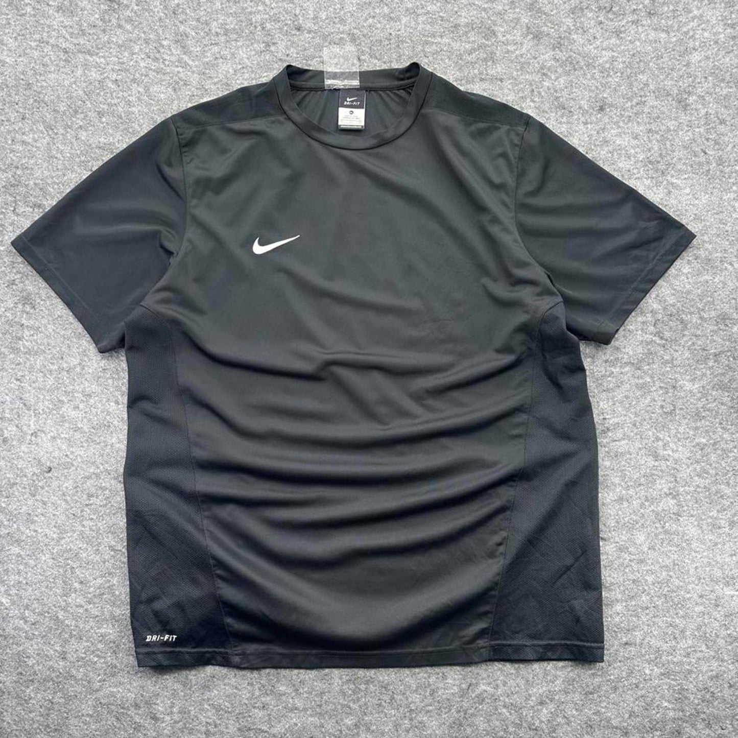 Nike black dri fit t shirt
