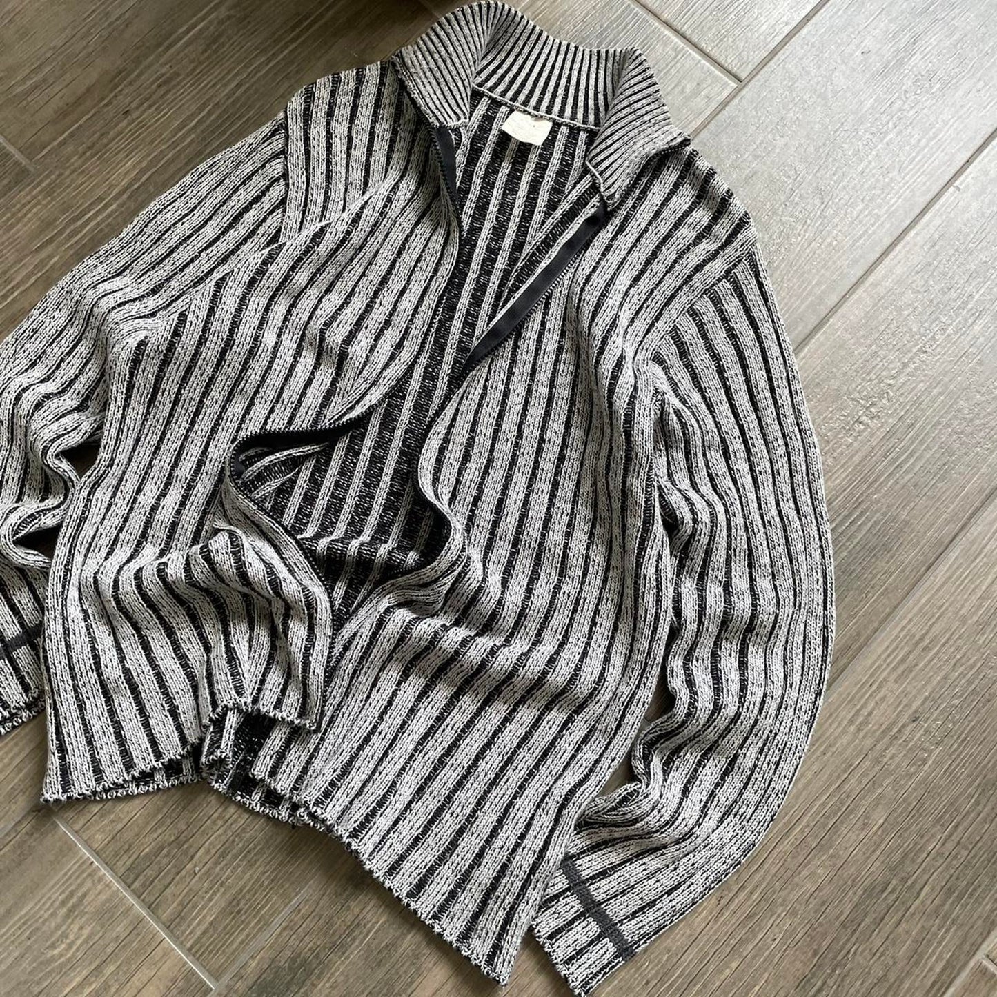 Vintage avant garde zip y2k jumper
