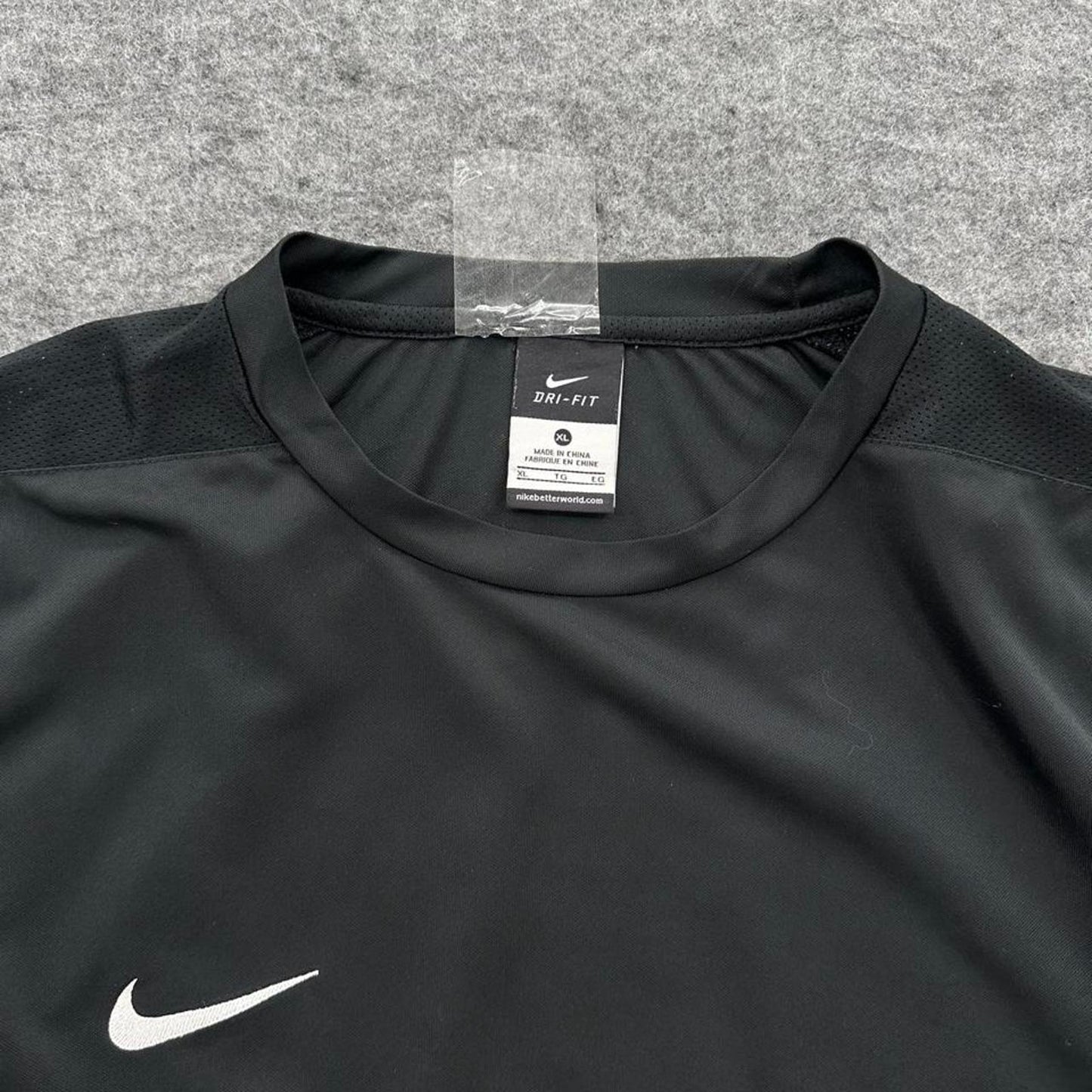 Nike black dri fit t shirt