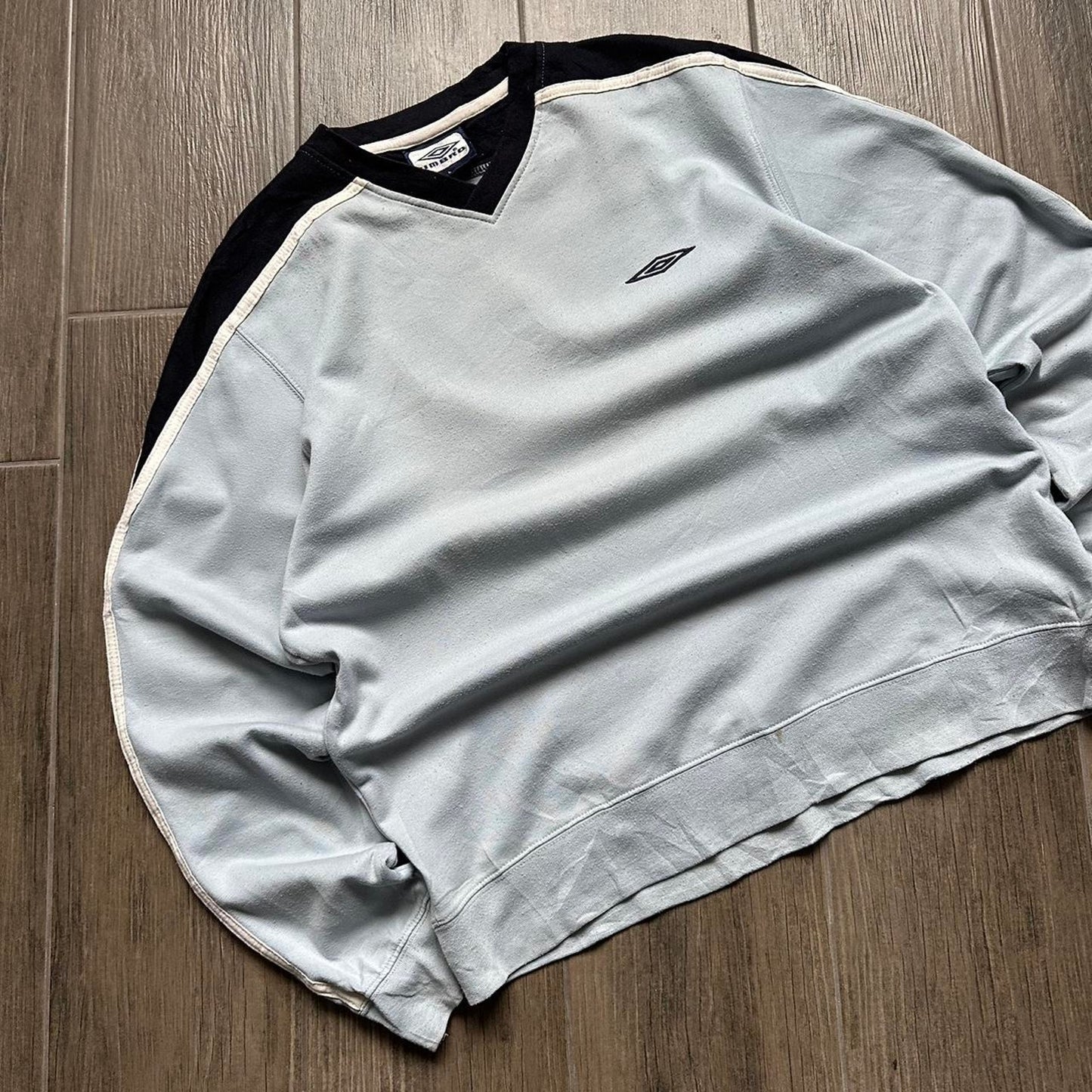 Umbro blue v neck oversized y2k sport L sweatshirt