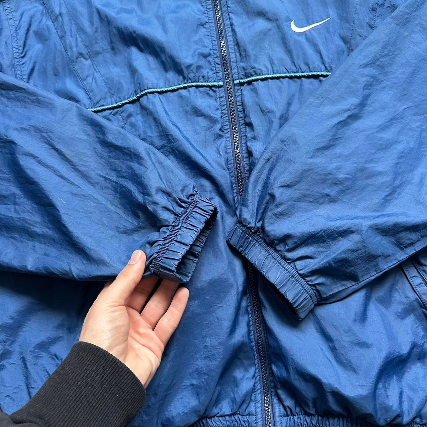 Nike navy blue windbreaker jacket