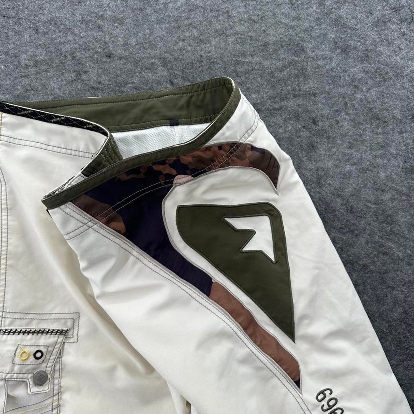 Quiksilver cream cargo shorts