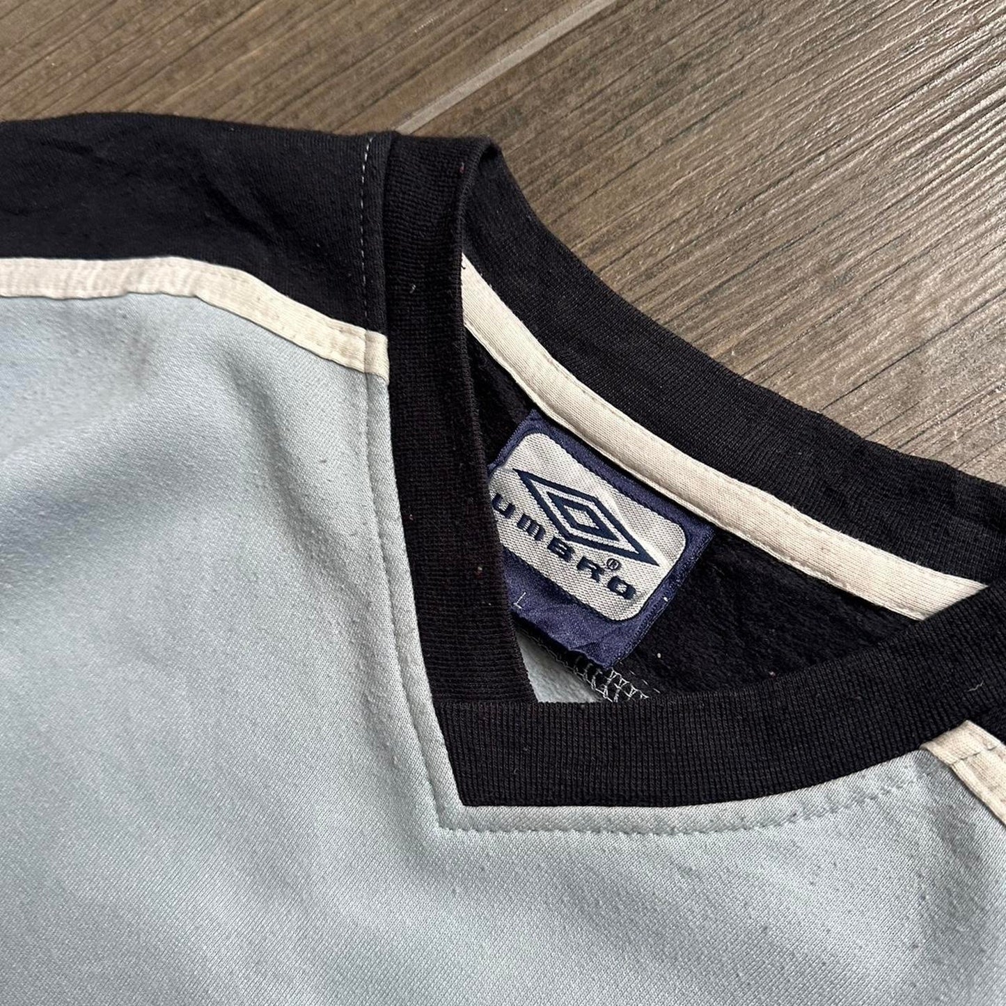 Umbro blue v neck oversized y2k sport L sweatshirt