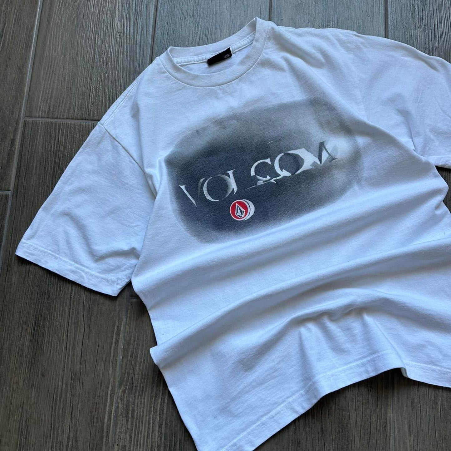 Volcom vintage white S t-shirt