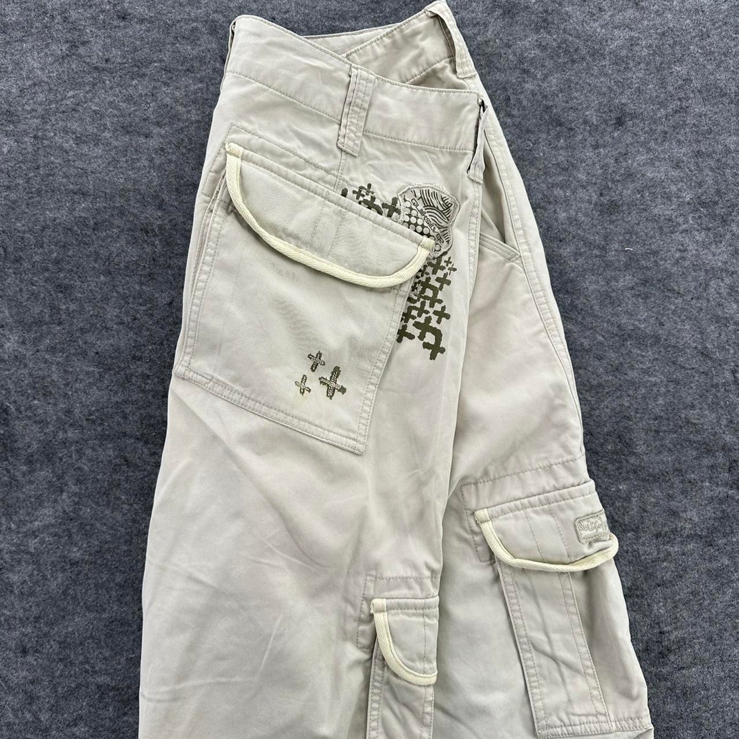 Y2k quiksilver tan cargo shorts