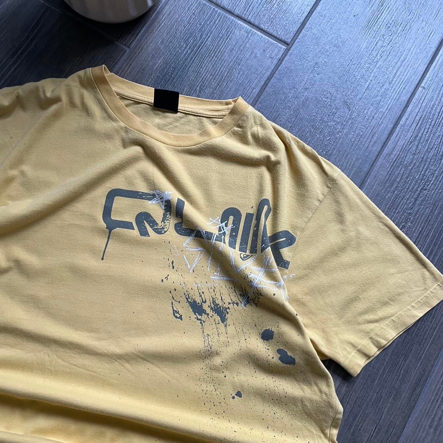 Quiksilver yellow baggy surf y2k XL tee