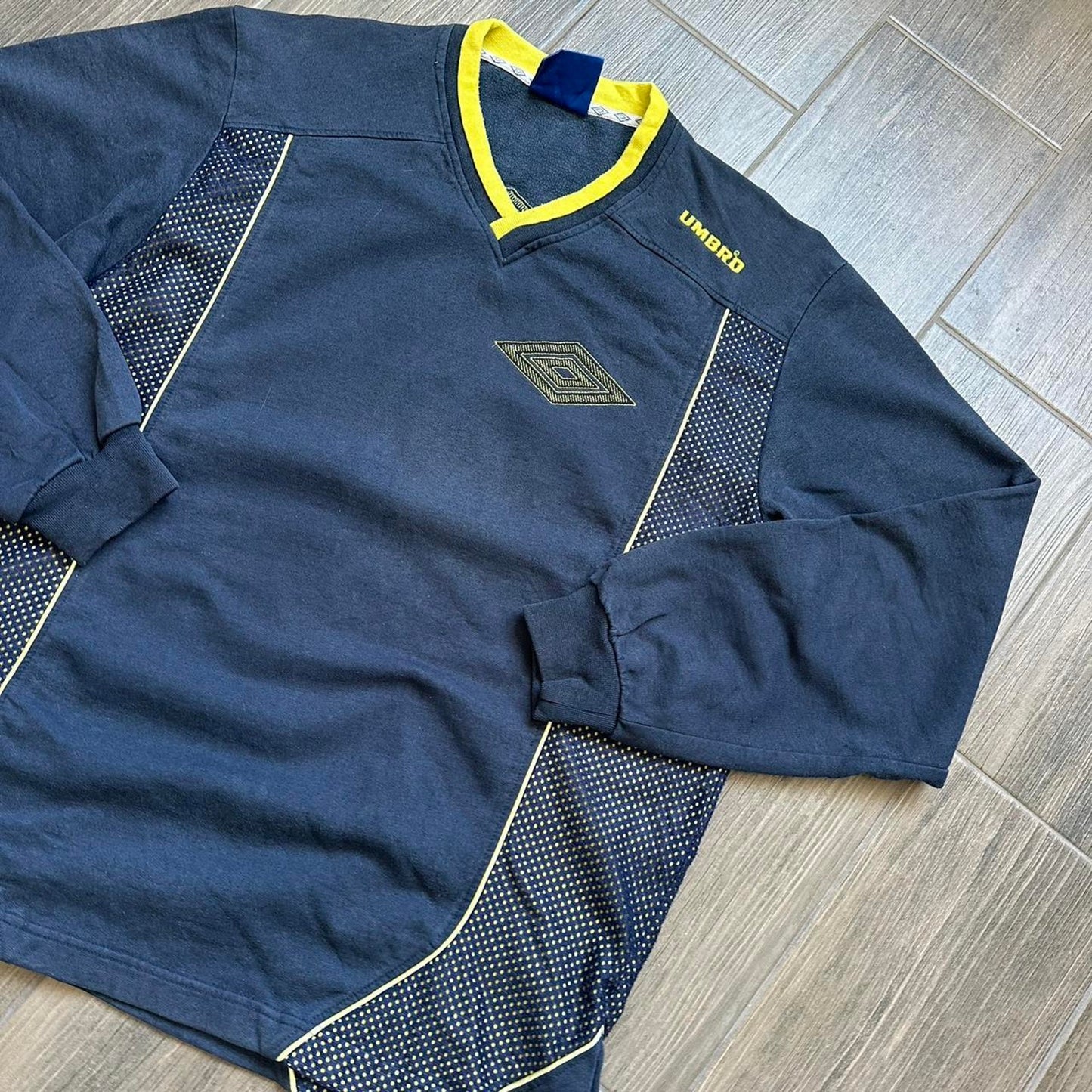Umbro navy vintage sweatshirt