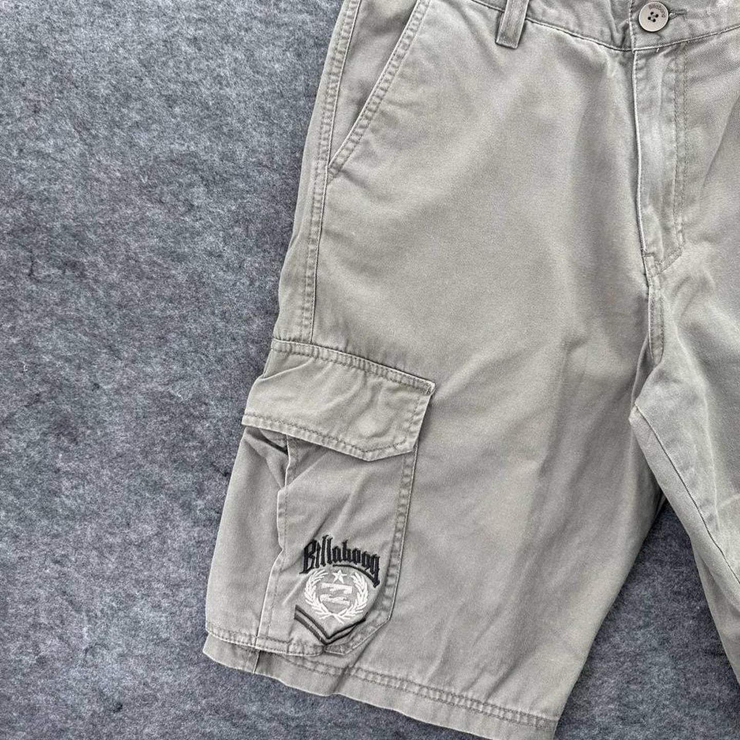 Y2k billabong cargo shorts