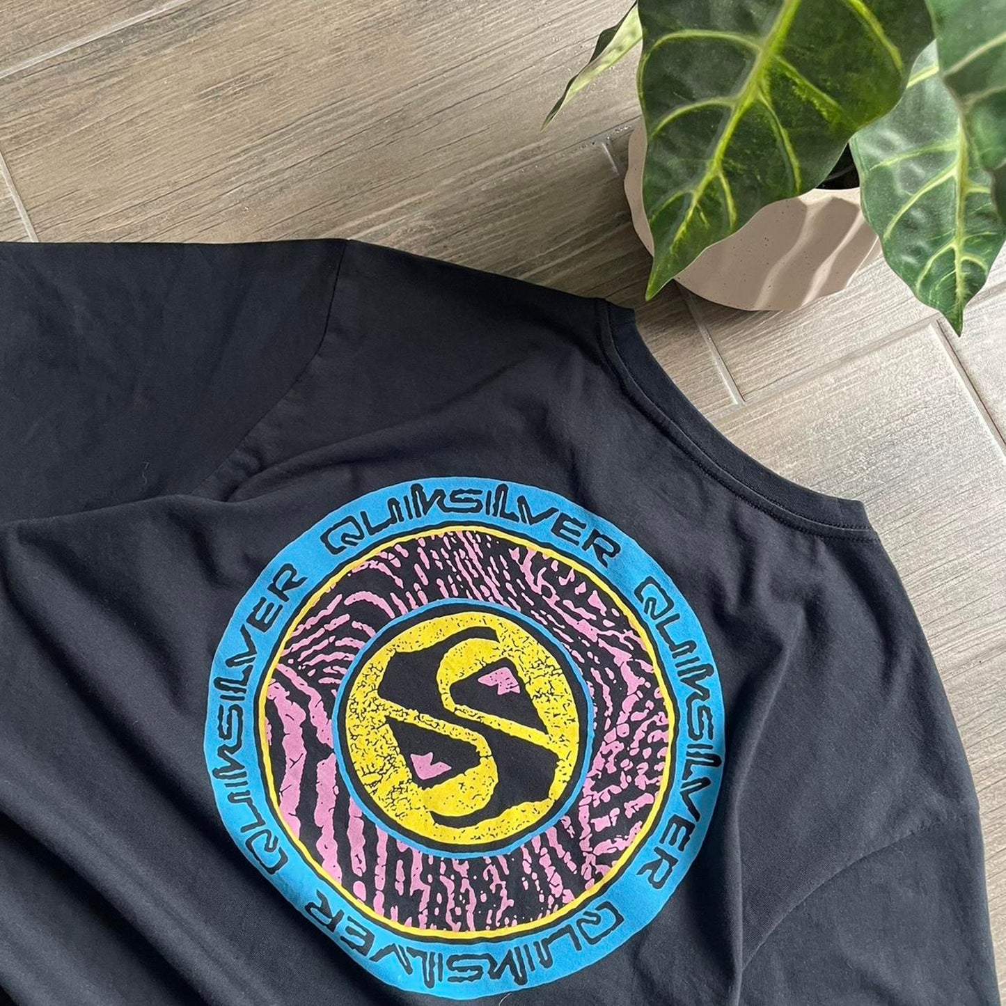 Quiksilver black big logo surf cotton t-shirt M