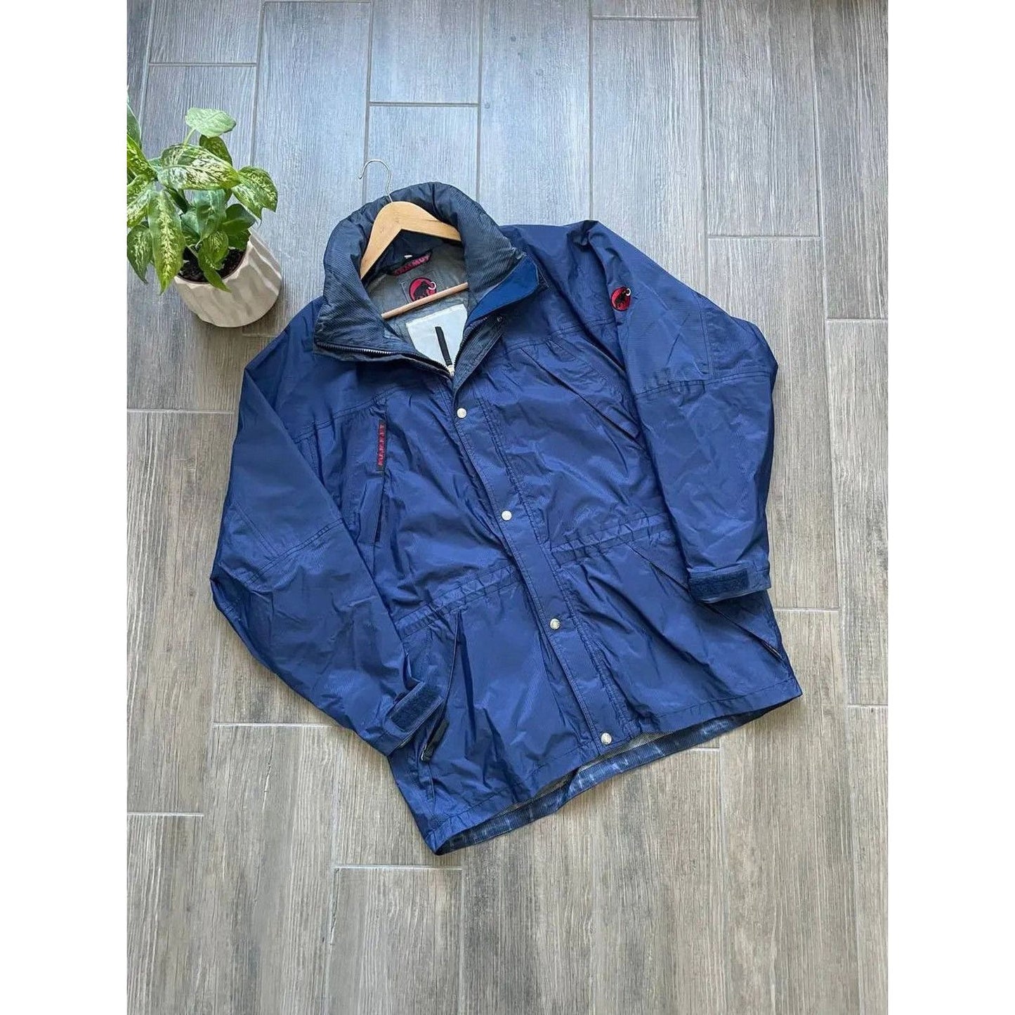 Vintage Mammut Gore Tex Outdoorlife raincoat ski Jacket