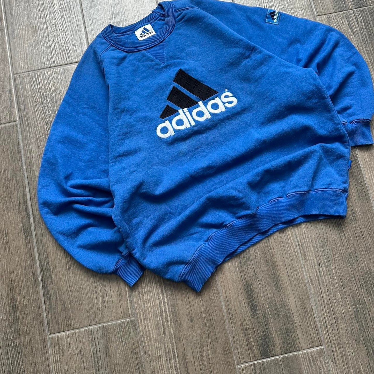 Adidas vintage big logo baggy