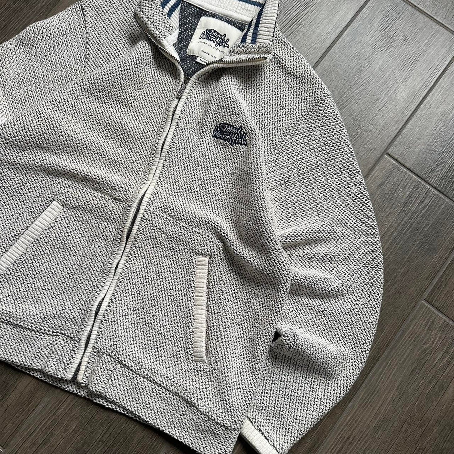 Weird Fish Y2K baggy surf jumper M