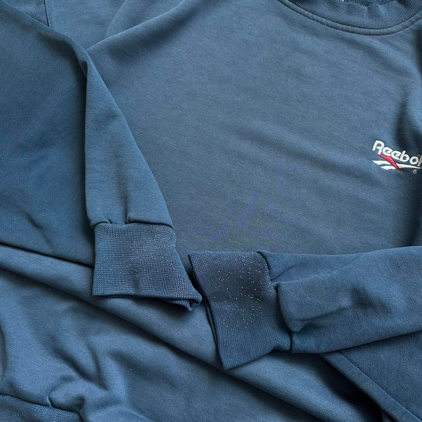 Reebok blue boxy fit vintage L sweatshirt (Copy)
