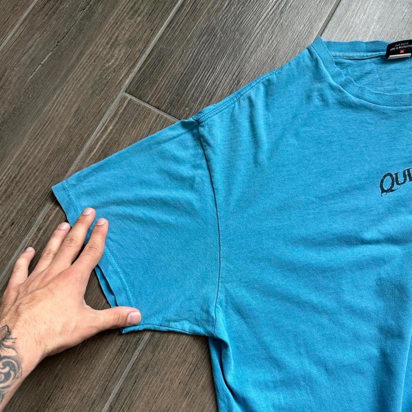 Quiksilver blue surf t shirt size