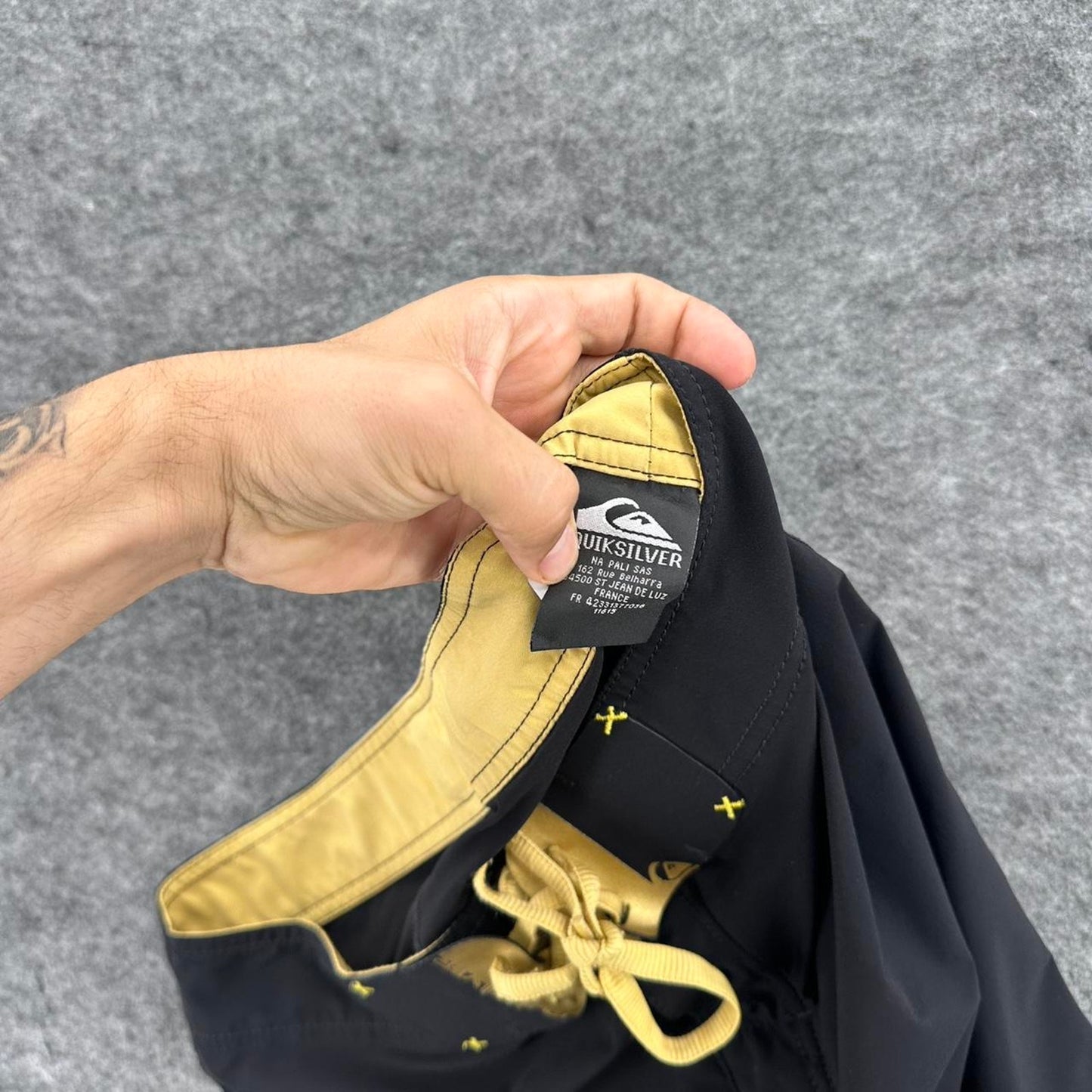 Quiksilver black board shorts with