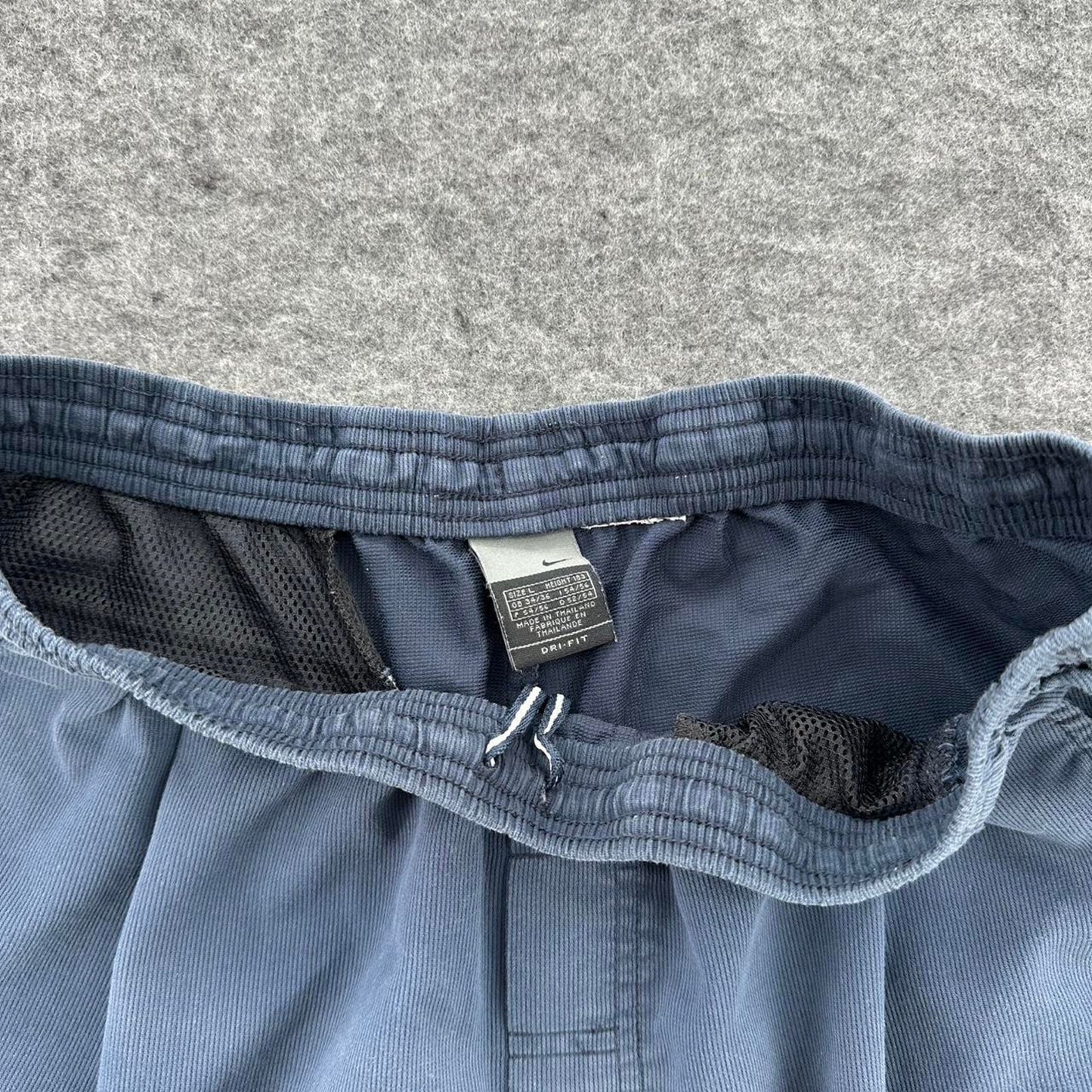 Y2k nike gray blue