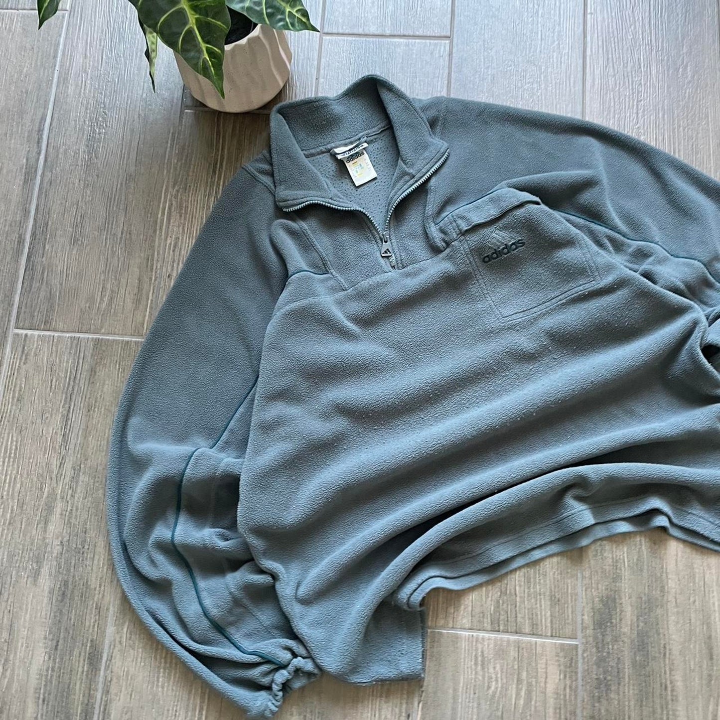 Adidas vintage baggy jumper