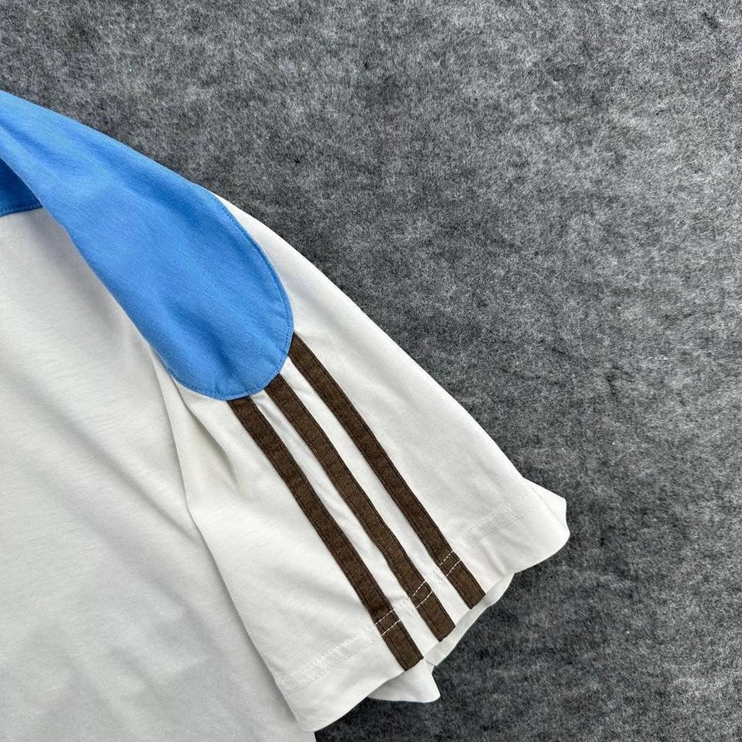 Adidas white and blue color blocked