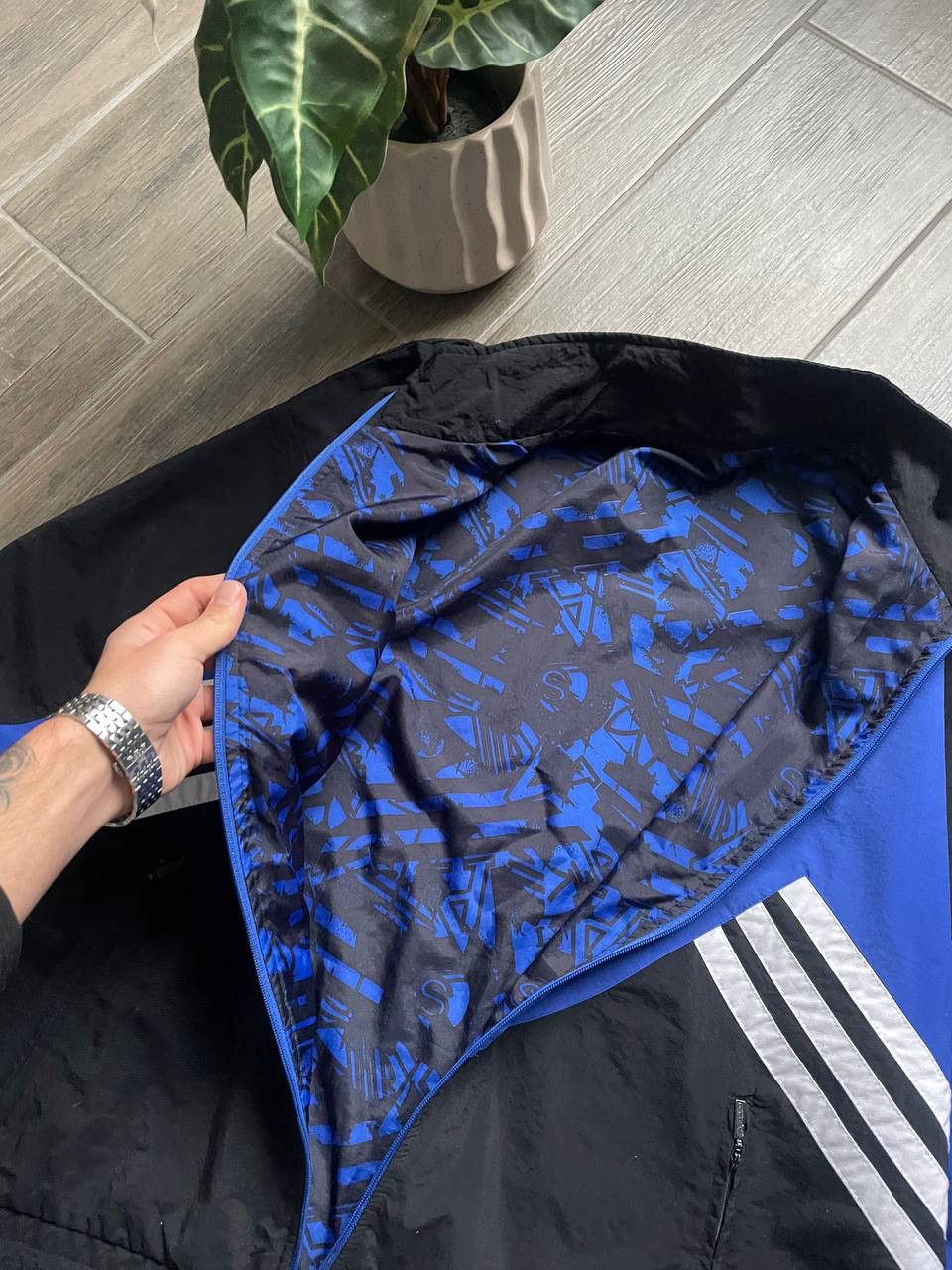 Adidas vintage nylon baggy jacket