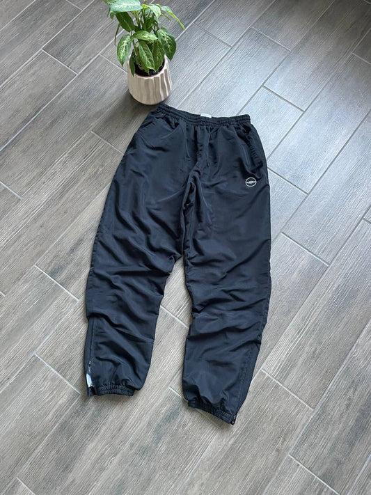 Umbro drill black y2k sweatpants