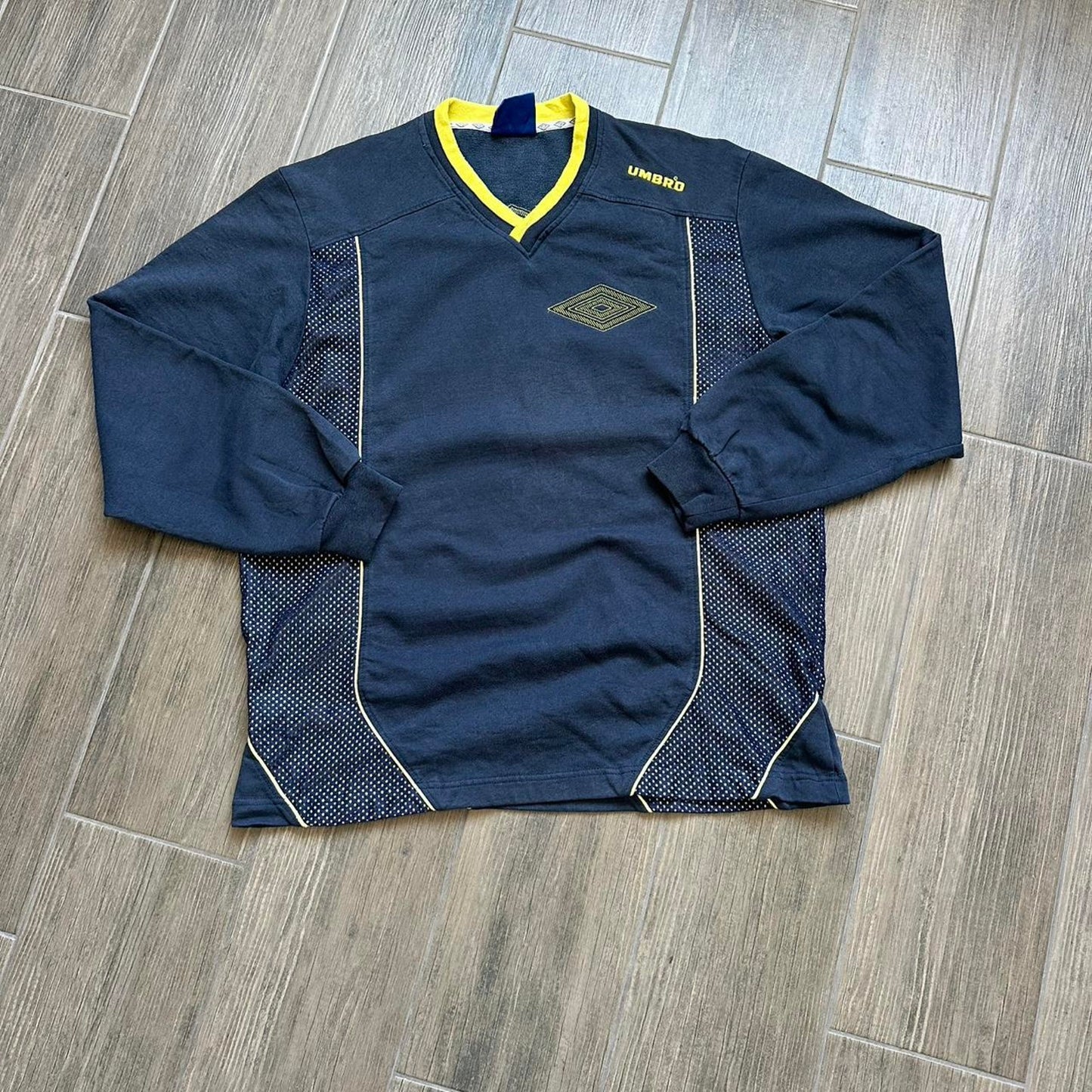 Umbro navy vintage sweatshirt