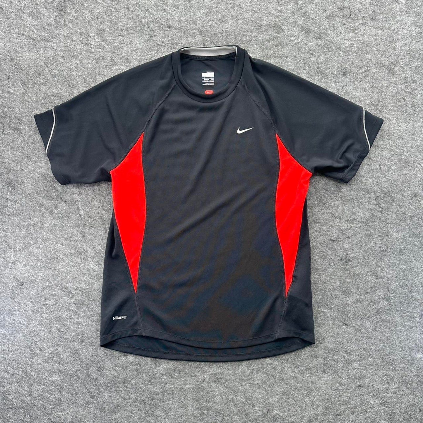 Nike dri fit black red